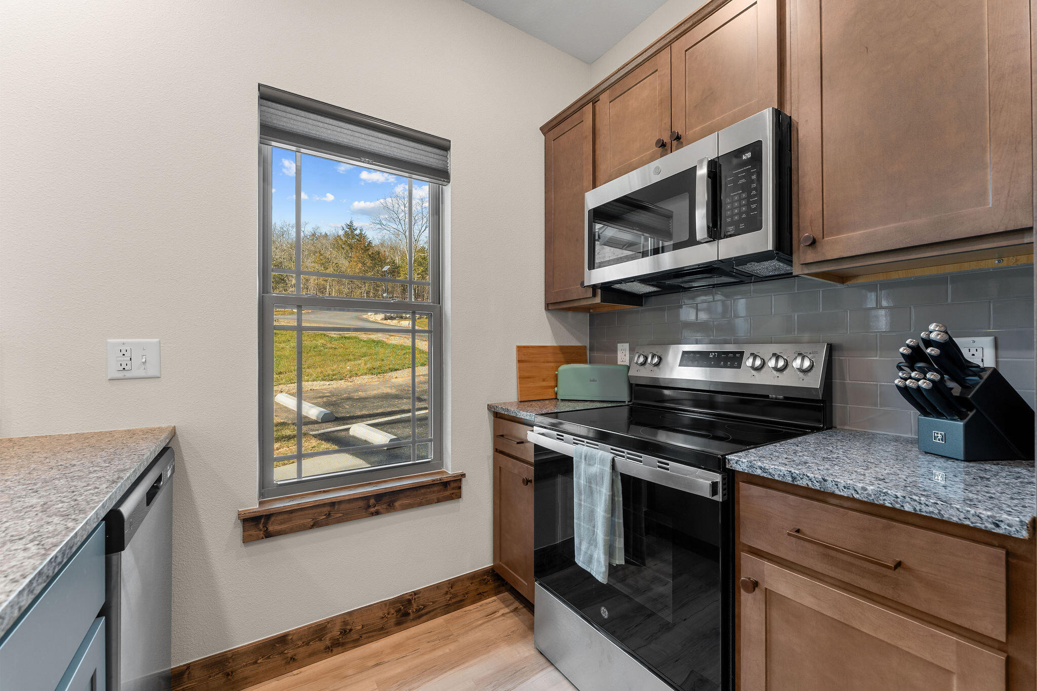 117 Hillside Pass Property Photo 16