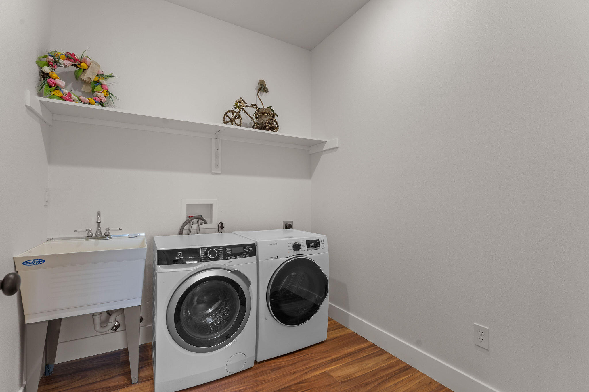 615 Terrill Road Property Photo 38