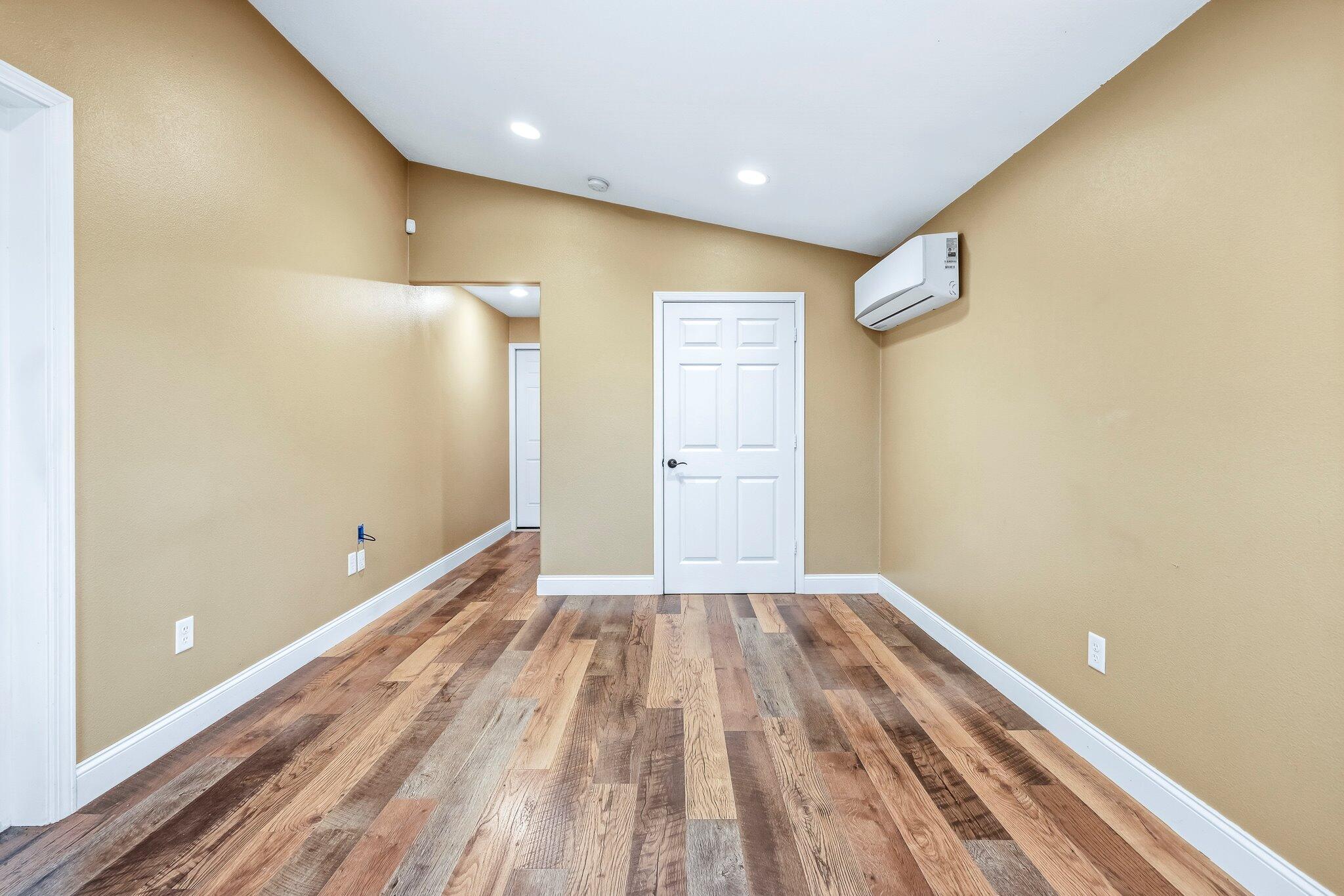 125 North Harper Street Property Photo 4