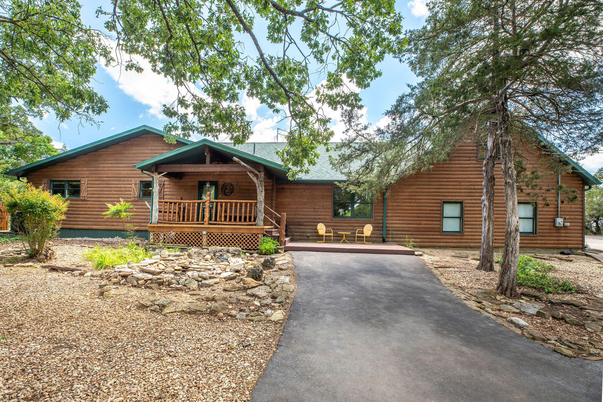 26429 Kings River Road Property Photo 2