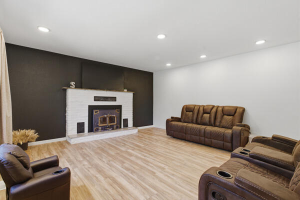 9426 Business 60 Property Photo 15