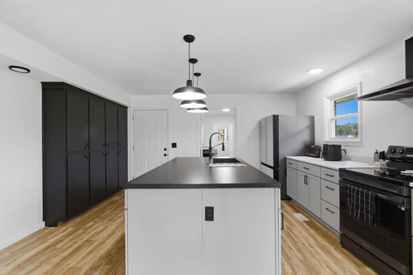 9426 Business 60 Property Photo 18