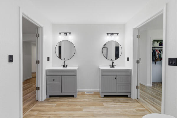 9426 Business 60 Property Photo 27