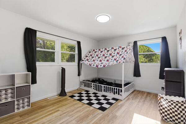 9426 Business 60 Property Photo 31