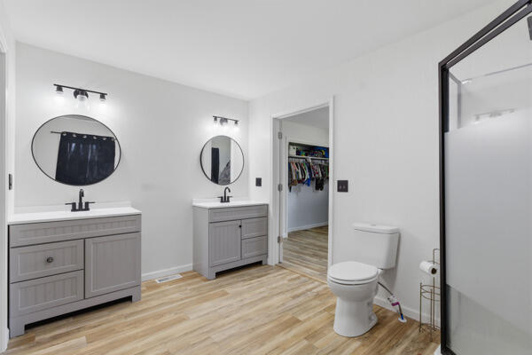 9426 Business 60 Property Photo 33