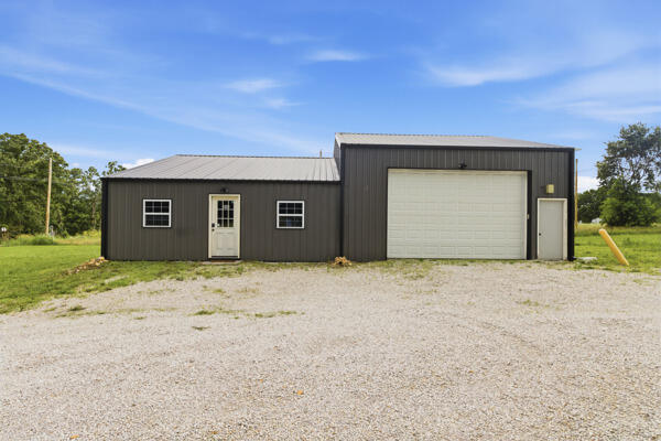 9426 Business 60 Property Photo 46