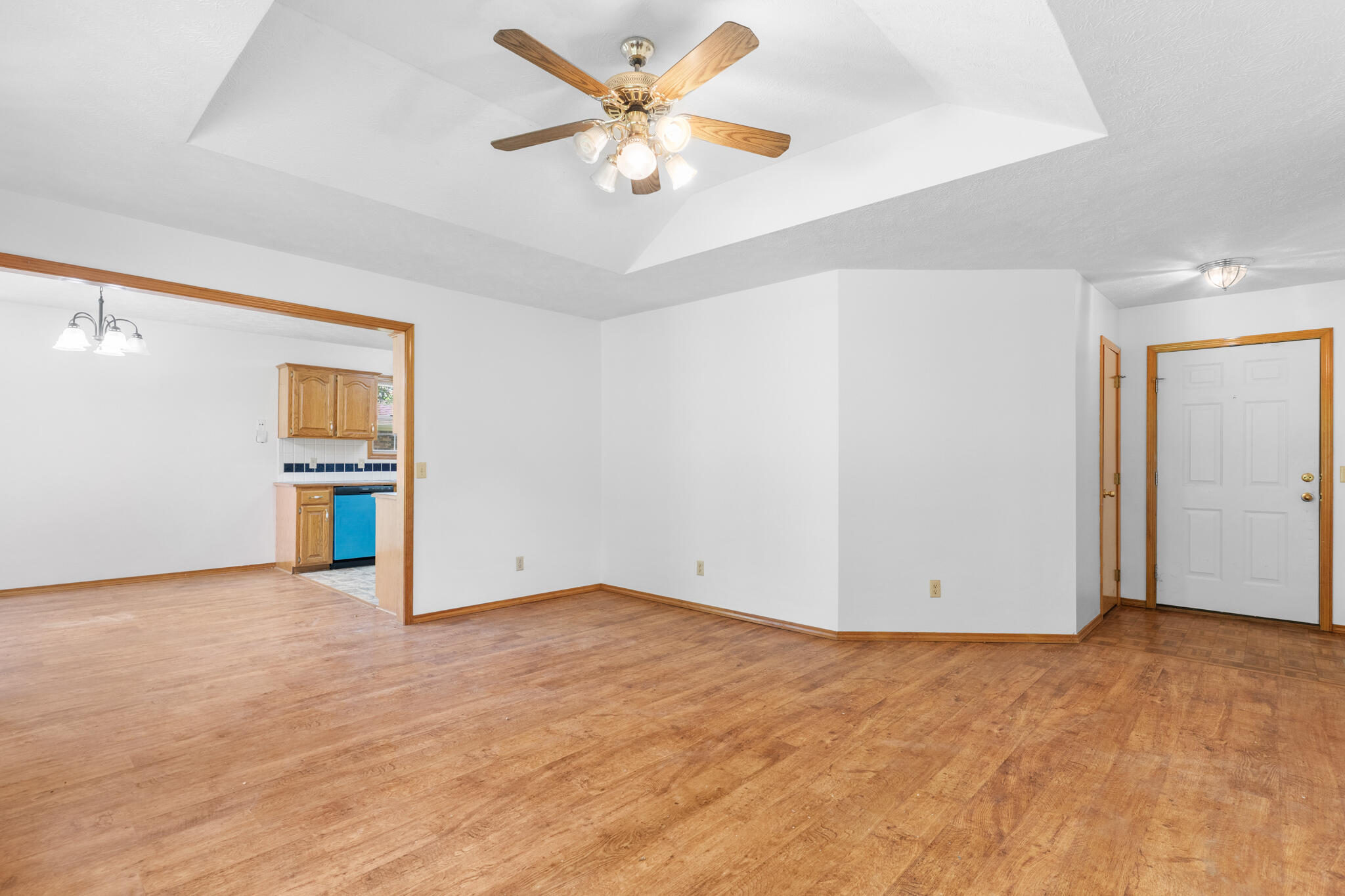 198 East Hadley Street Property Photo 7
