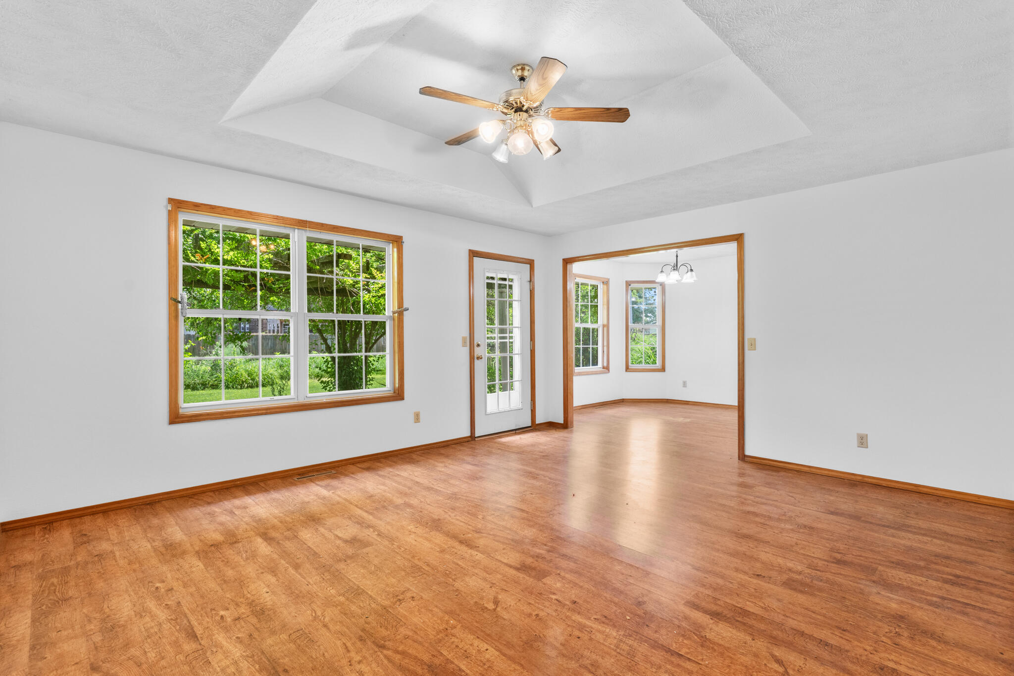 198 East Hadley Street Property Photo 8