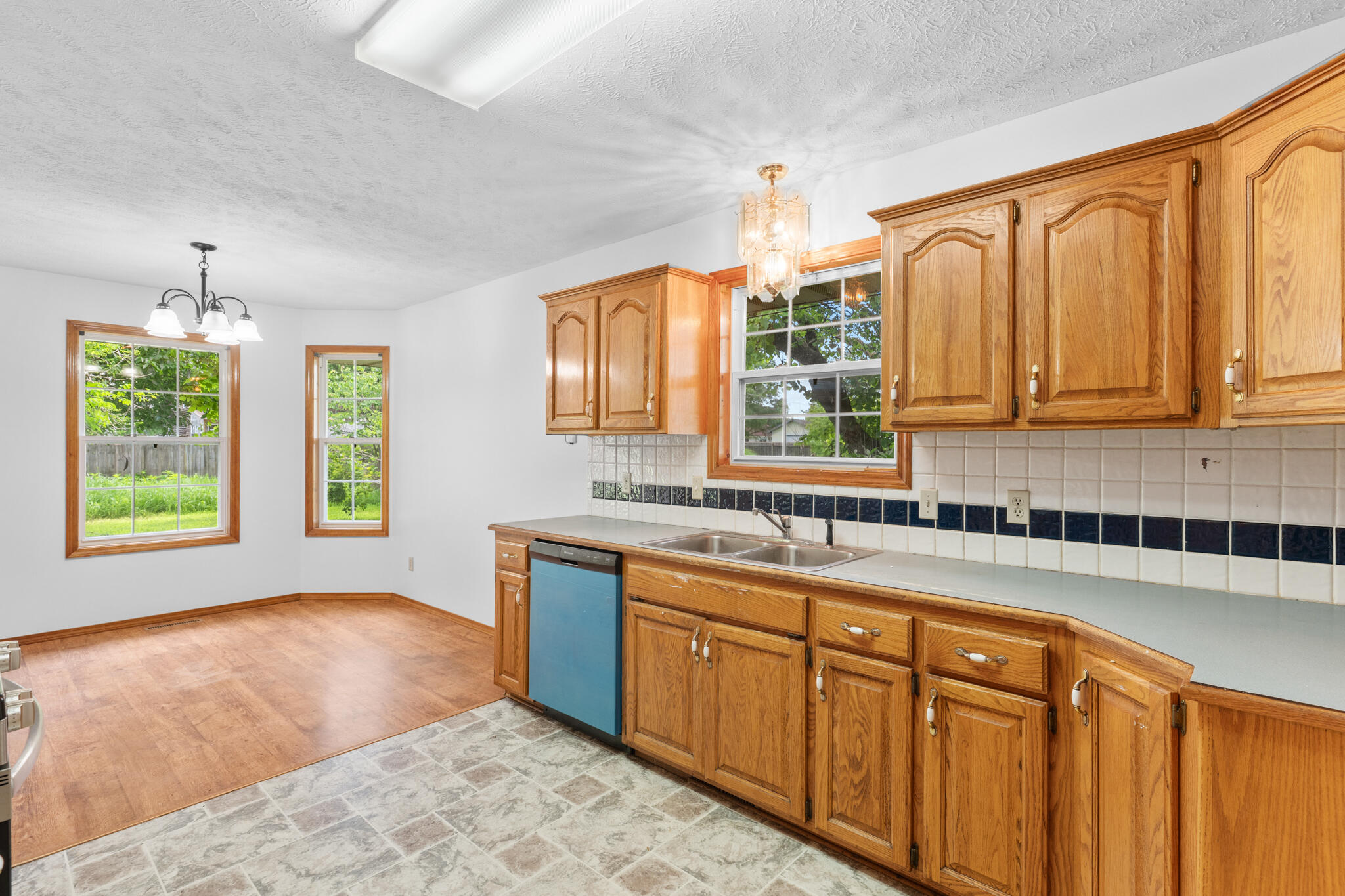 198 East Hadley Street Property Photo 15