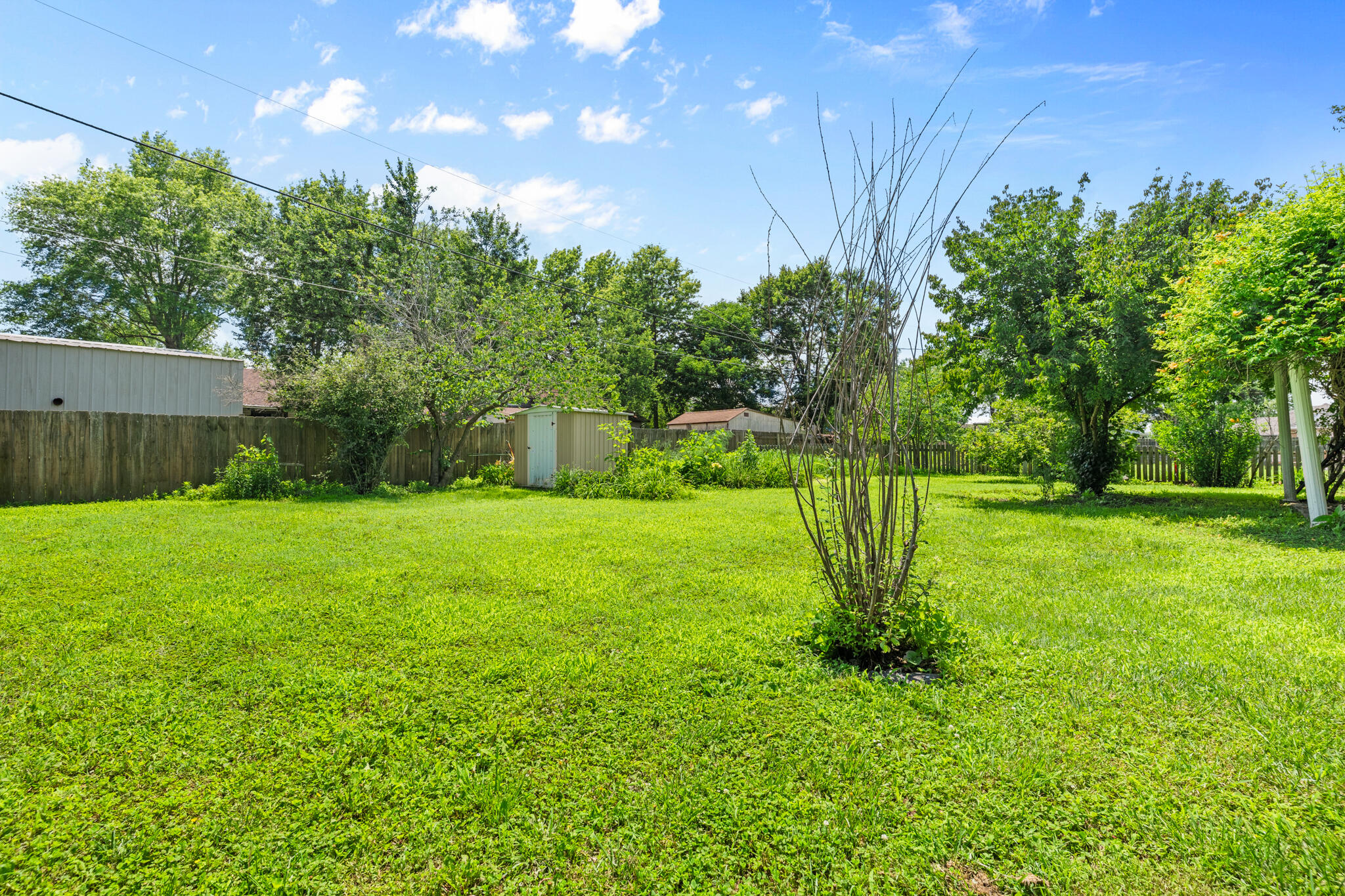 198 East Hadley Street Property Photo 25