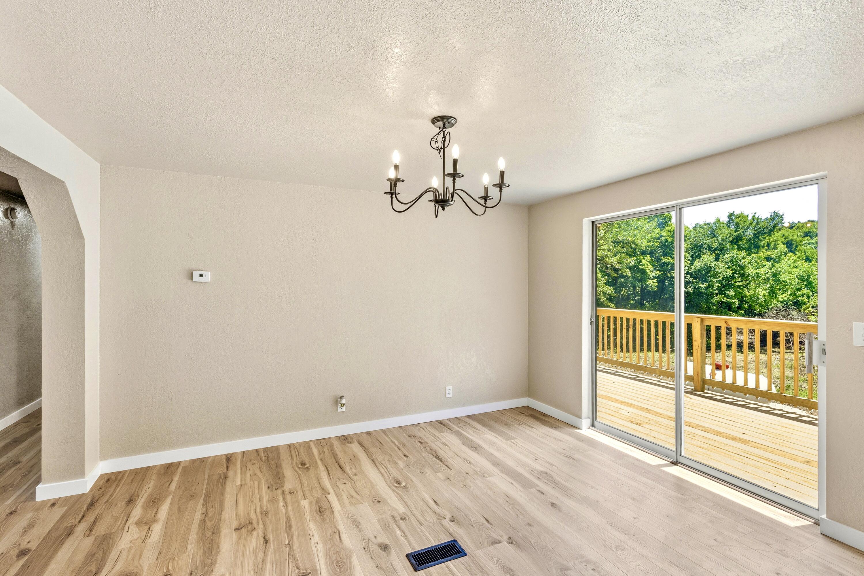 2425 Farm Road 2130 Property Photo 8