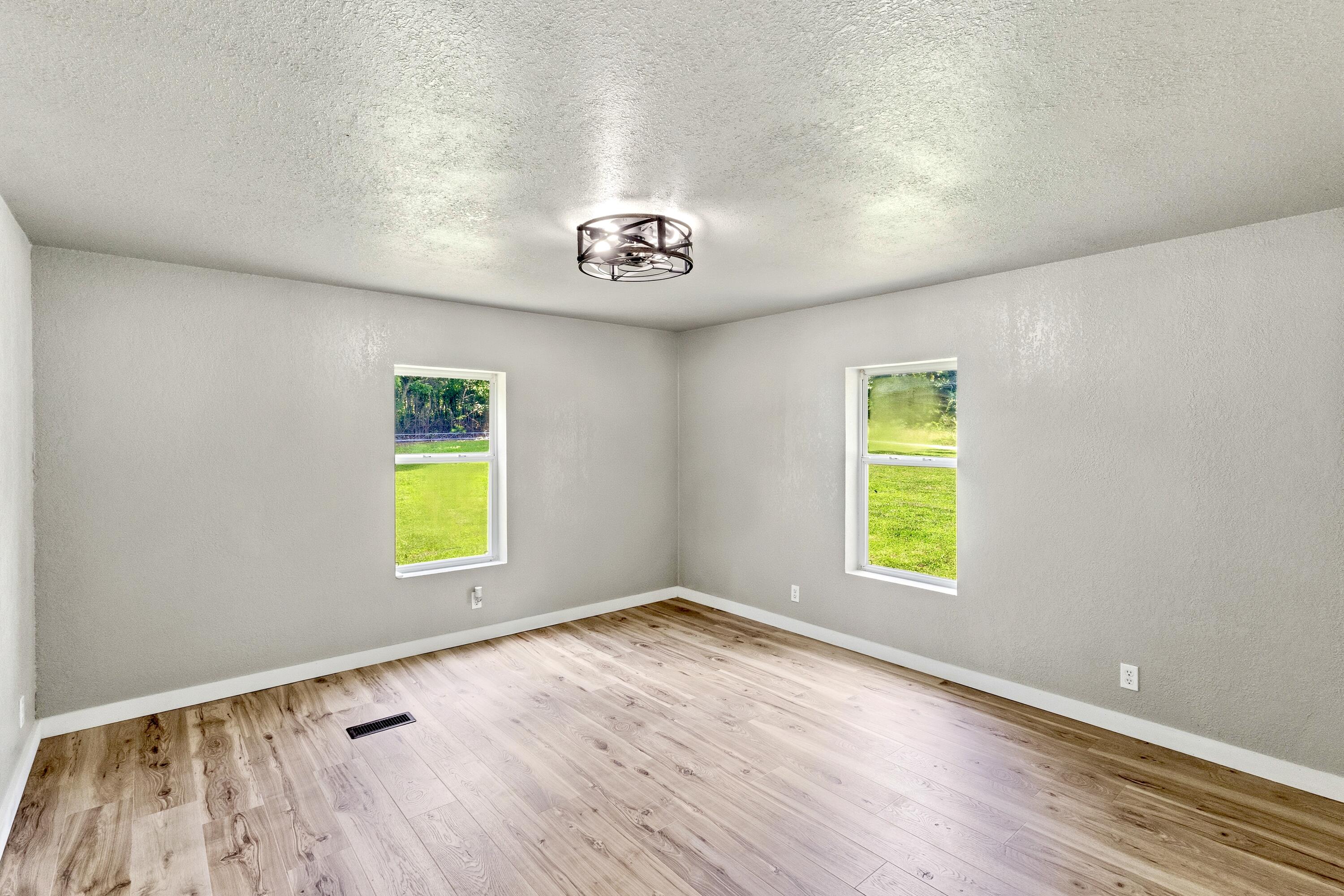 2425 Farm Road 2130 Property Photo 14