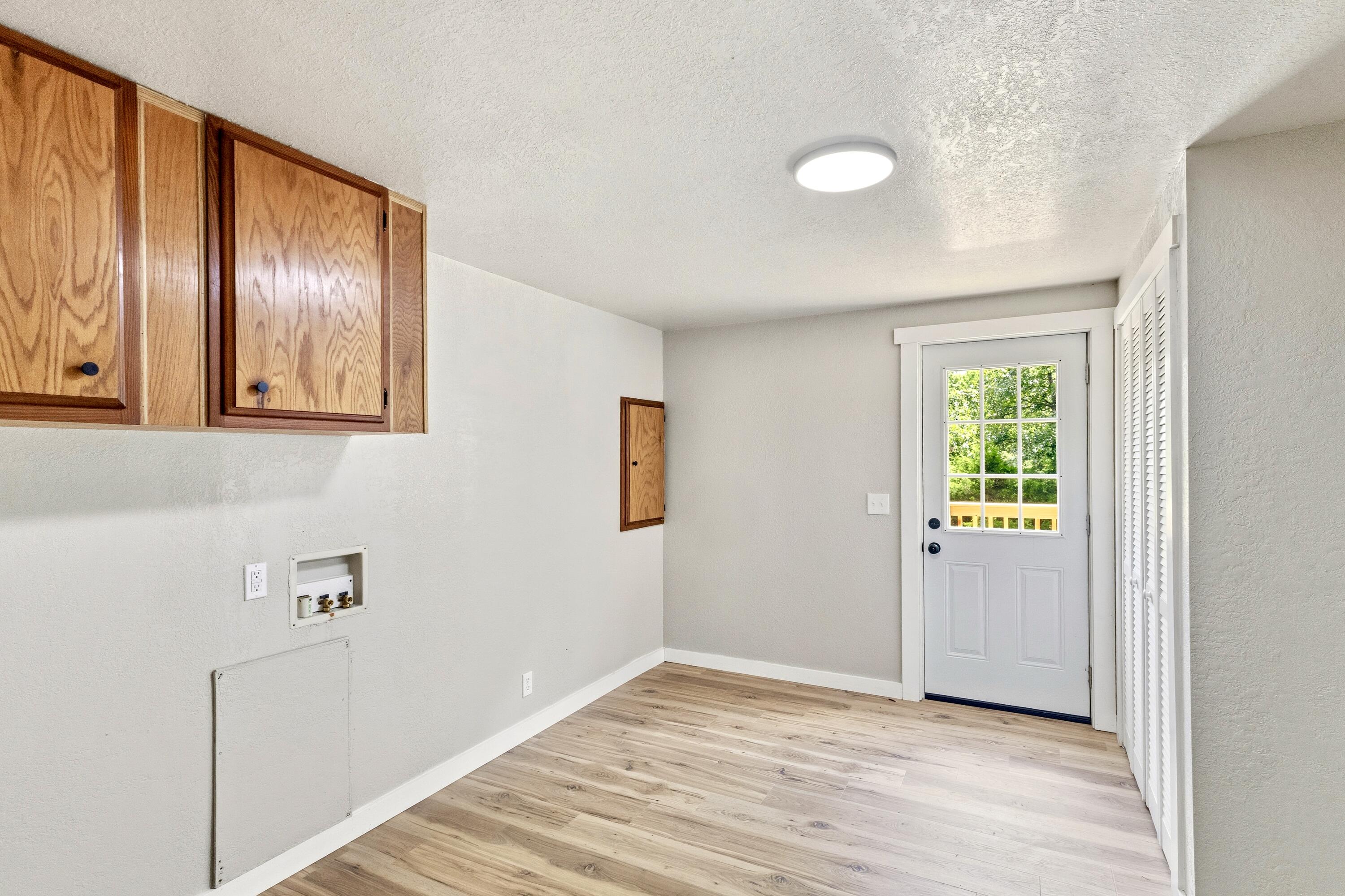 2425 Farm Road 2130 Property Photo 19