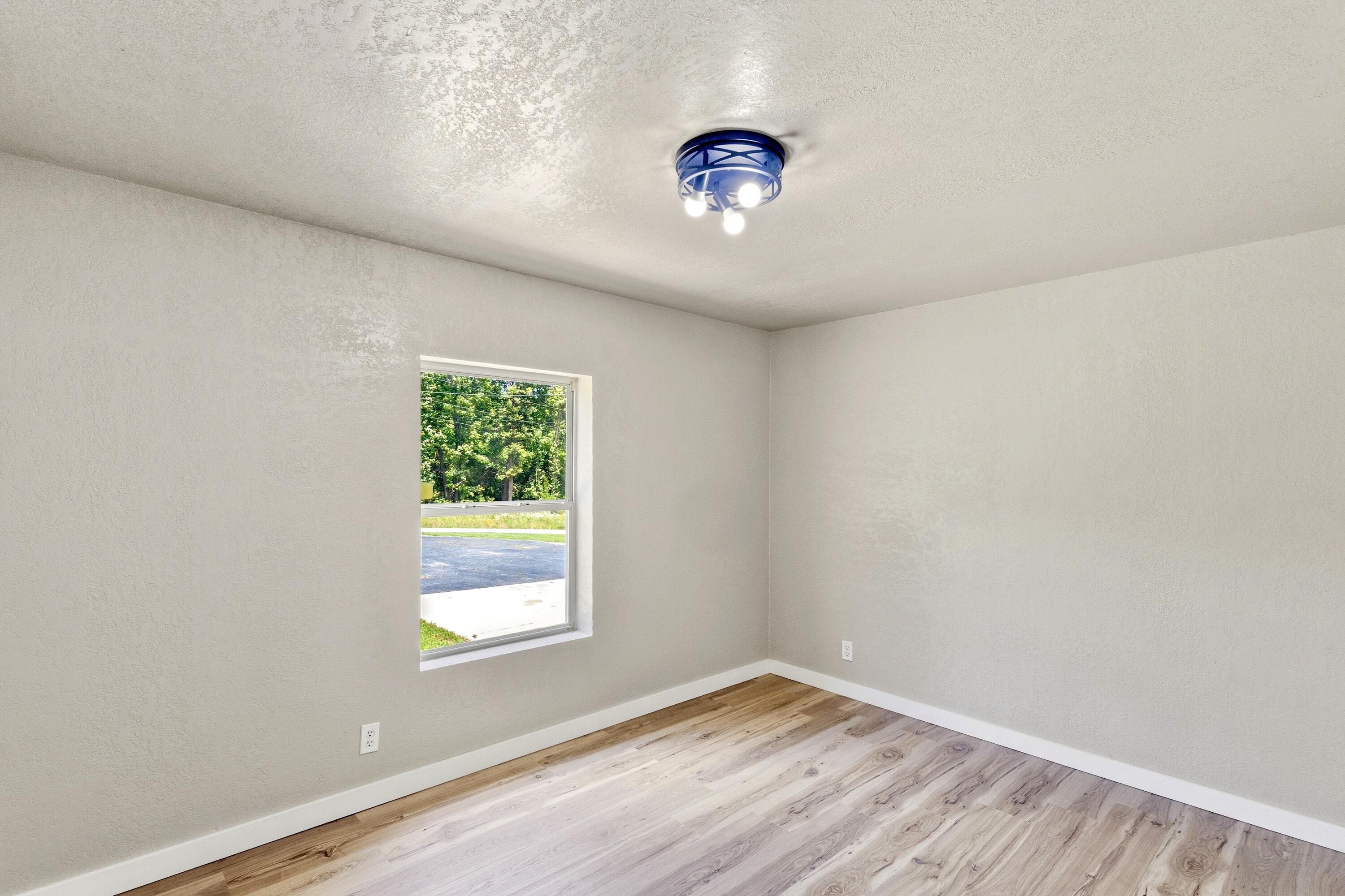2425 Farm Road 2130 Property Photo 21