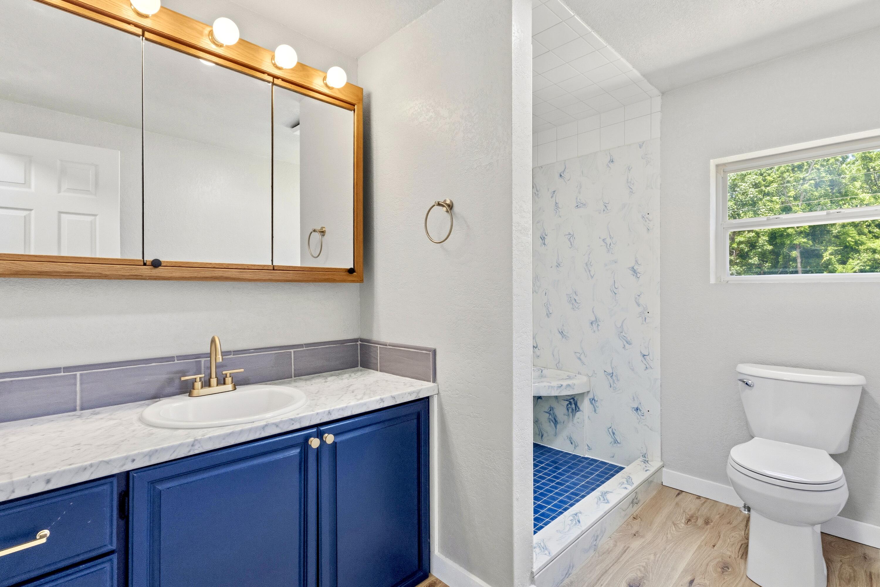 2425 Farm Road 2130 Property Photo 22