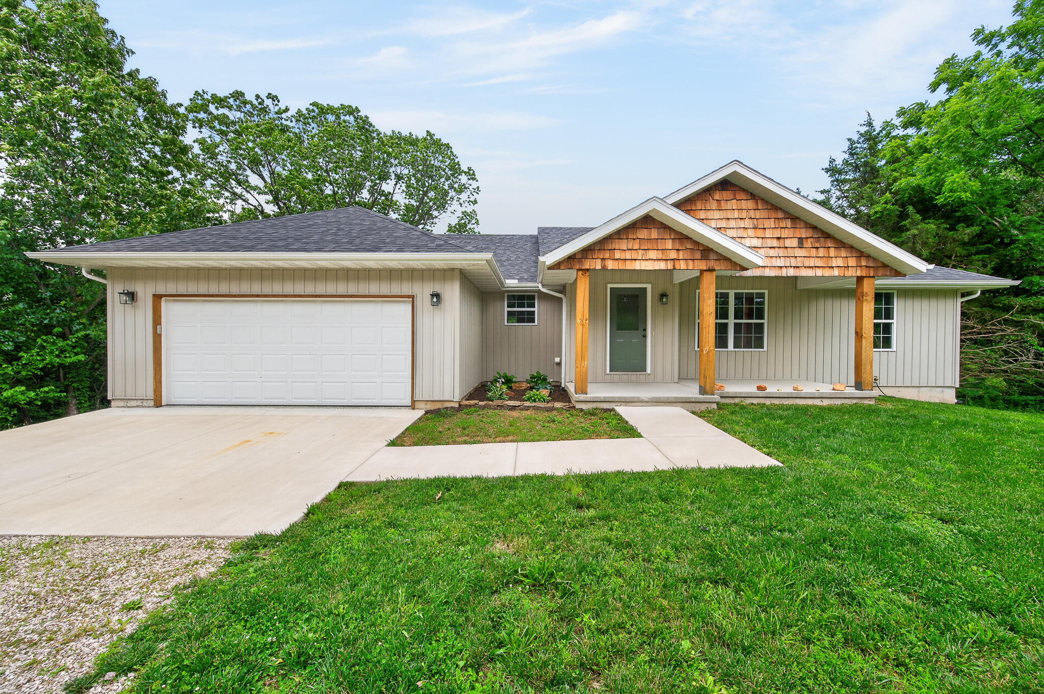 142 Danalia Drive Property Photo 1
