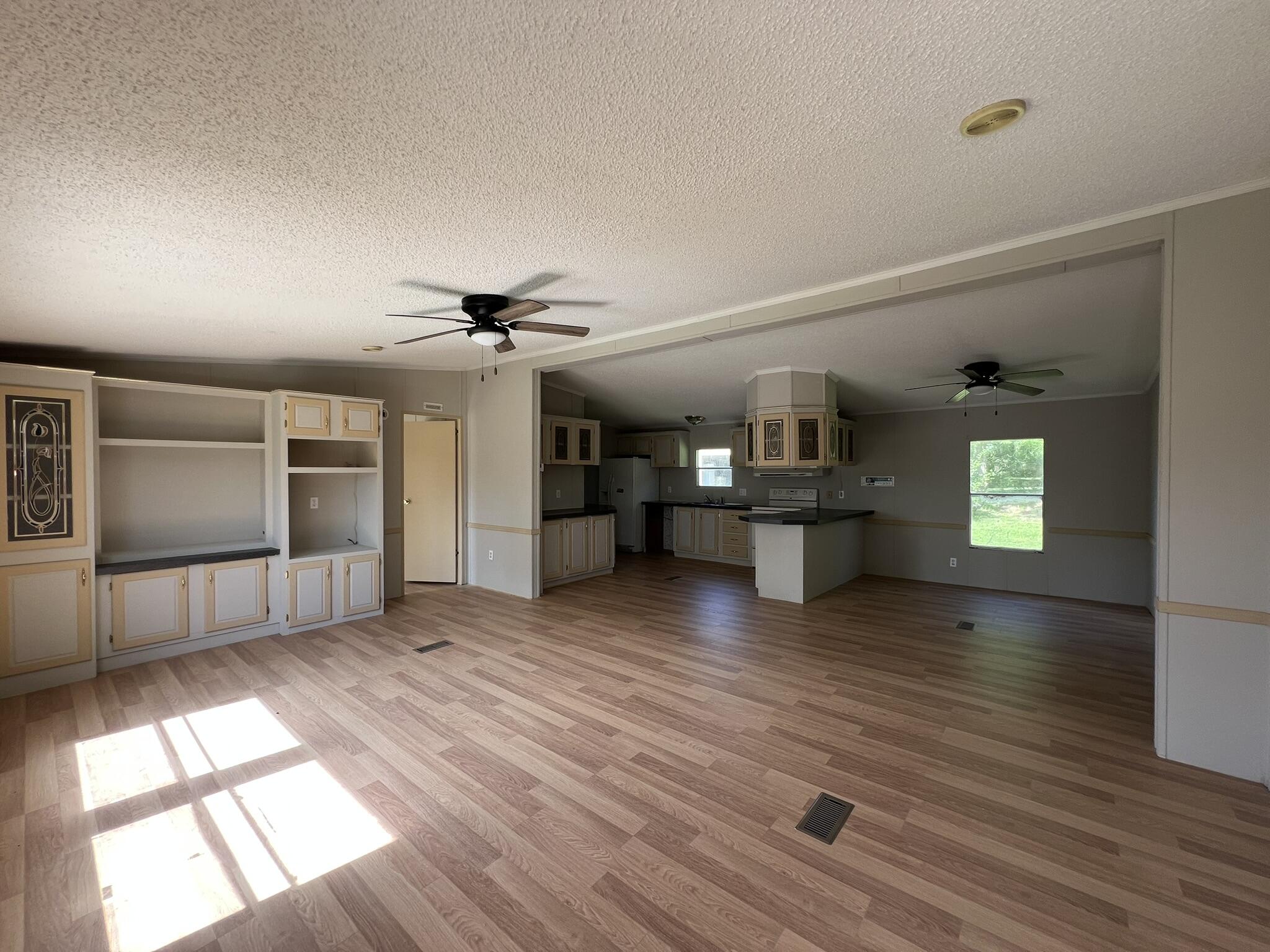 2149 King Road Property Photo 7