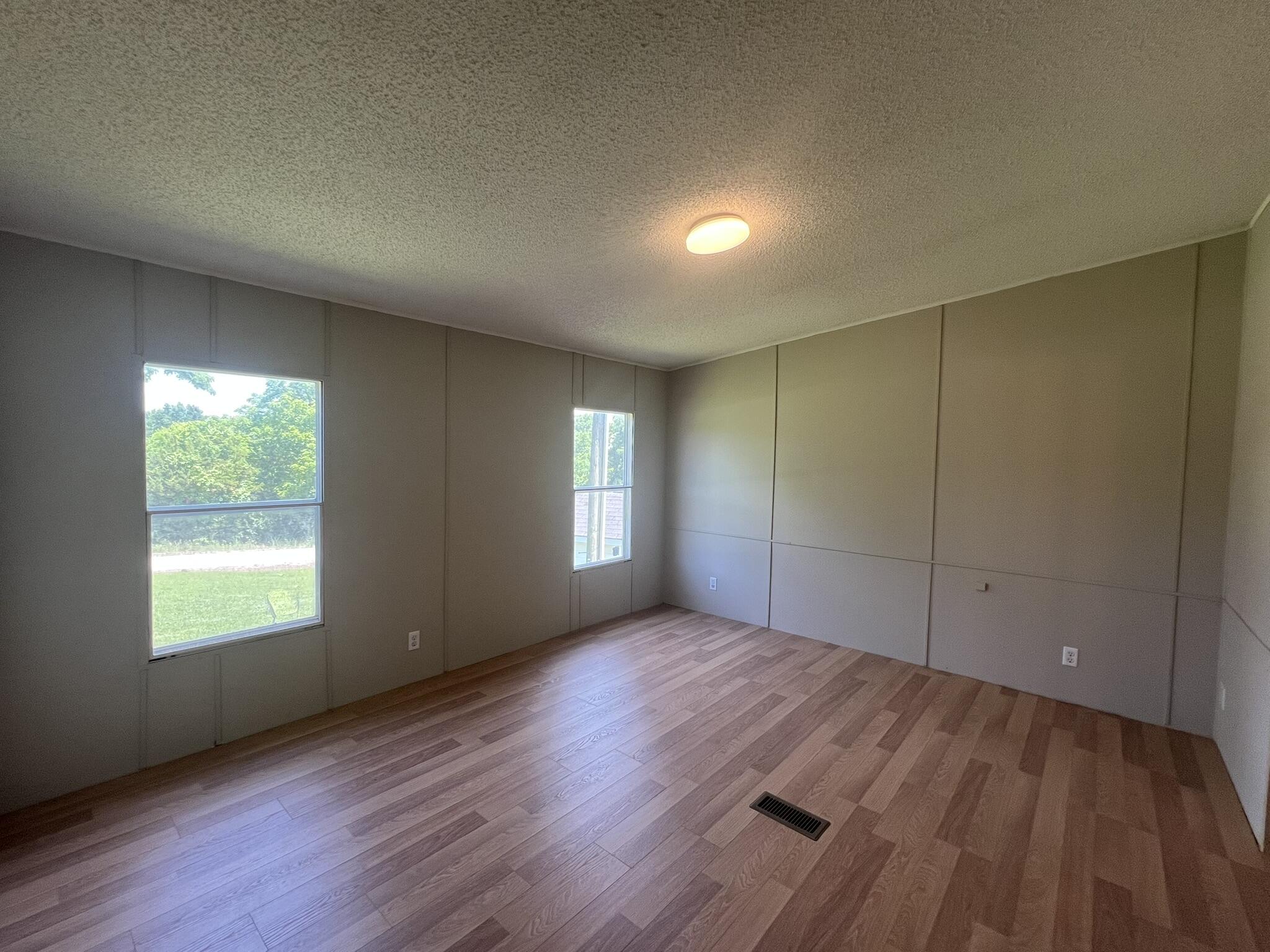 2149 King Road Property Photo 17