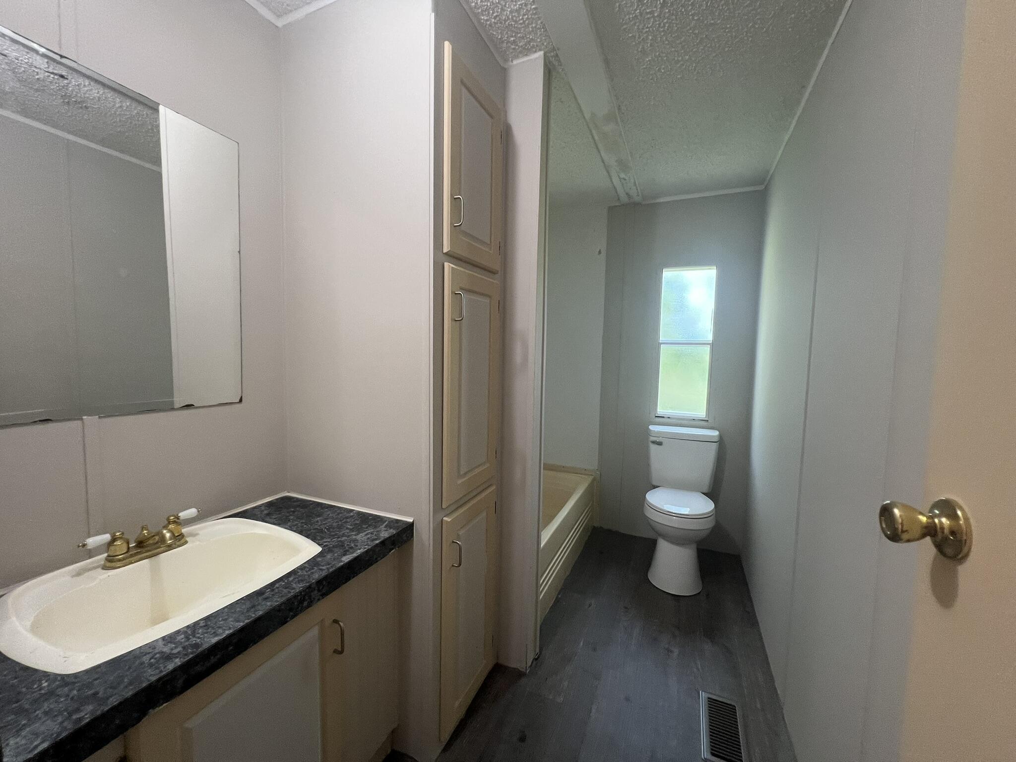 2149 King Road Property Photo 28