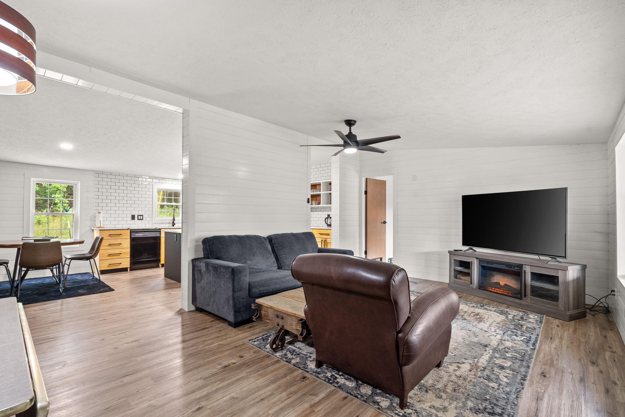 500 Wallace Drive Property Photo 10