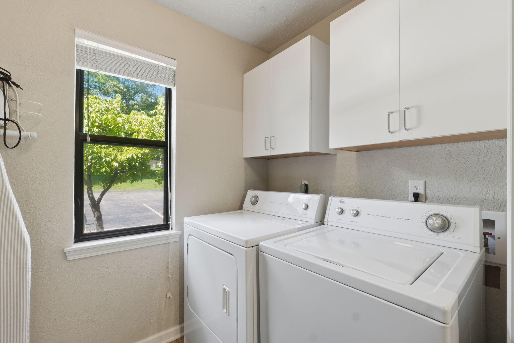 364 Wimbledon Drive 1 Property Photo 15