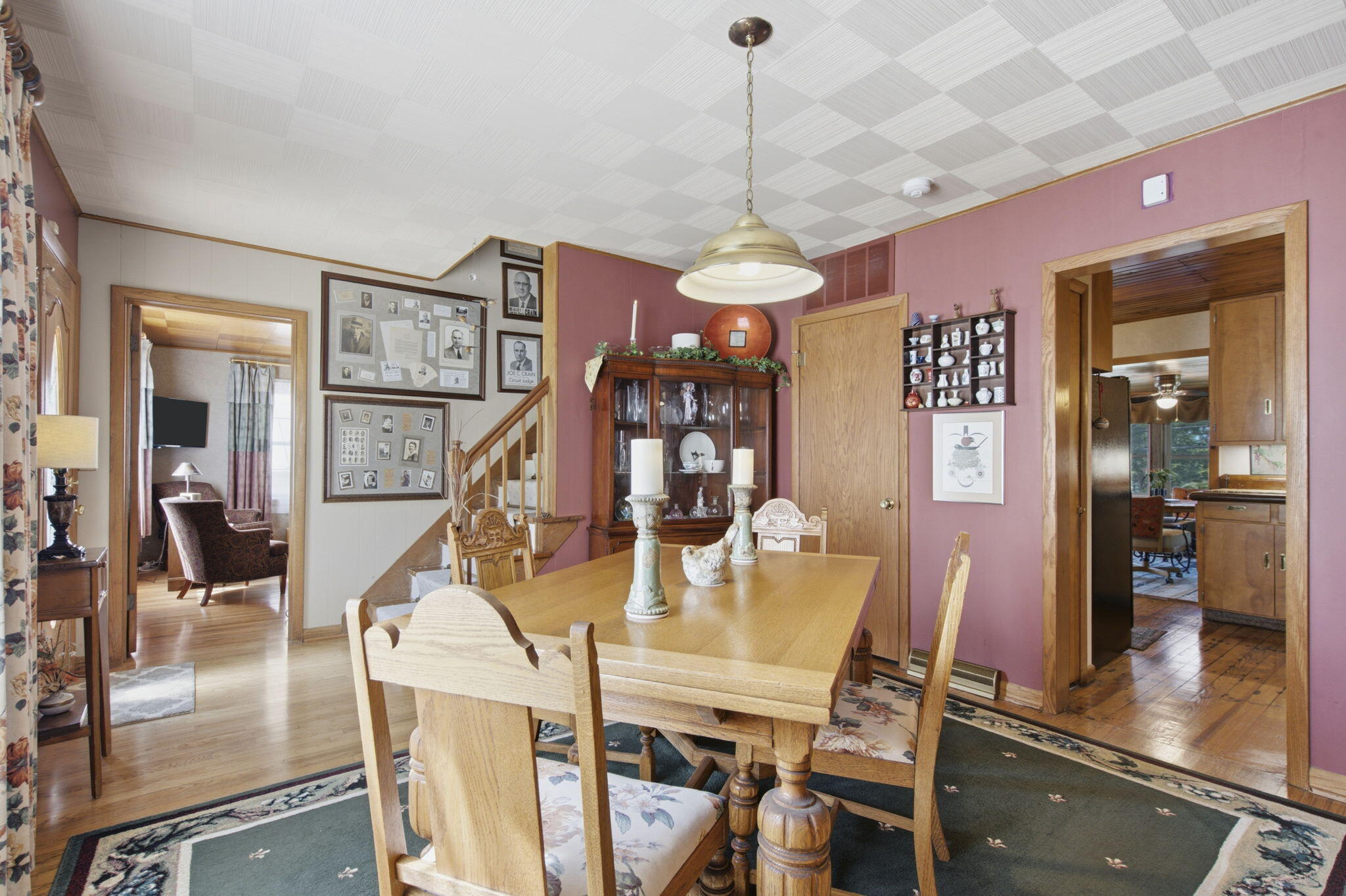 305 South 6th Avenue Property Photo 15