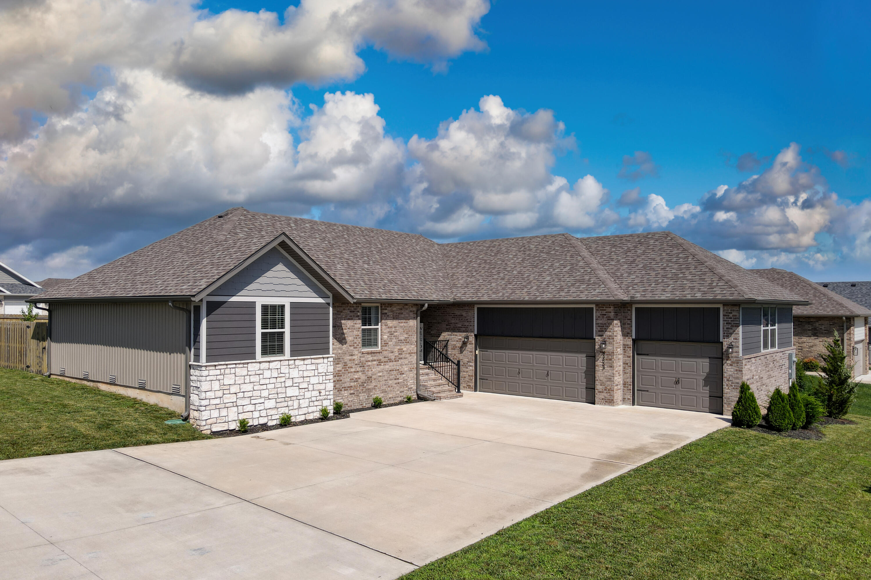 4223 Tuscany Circle Property Photo 1