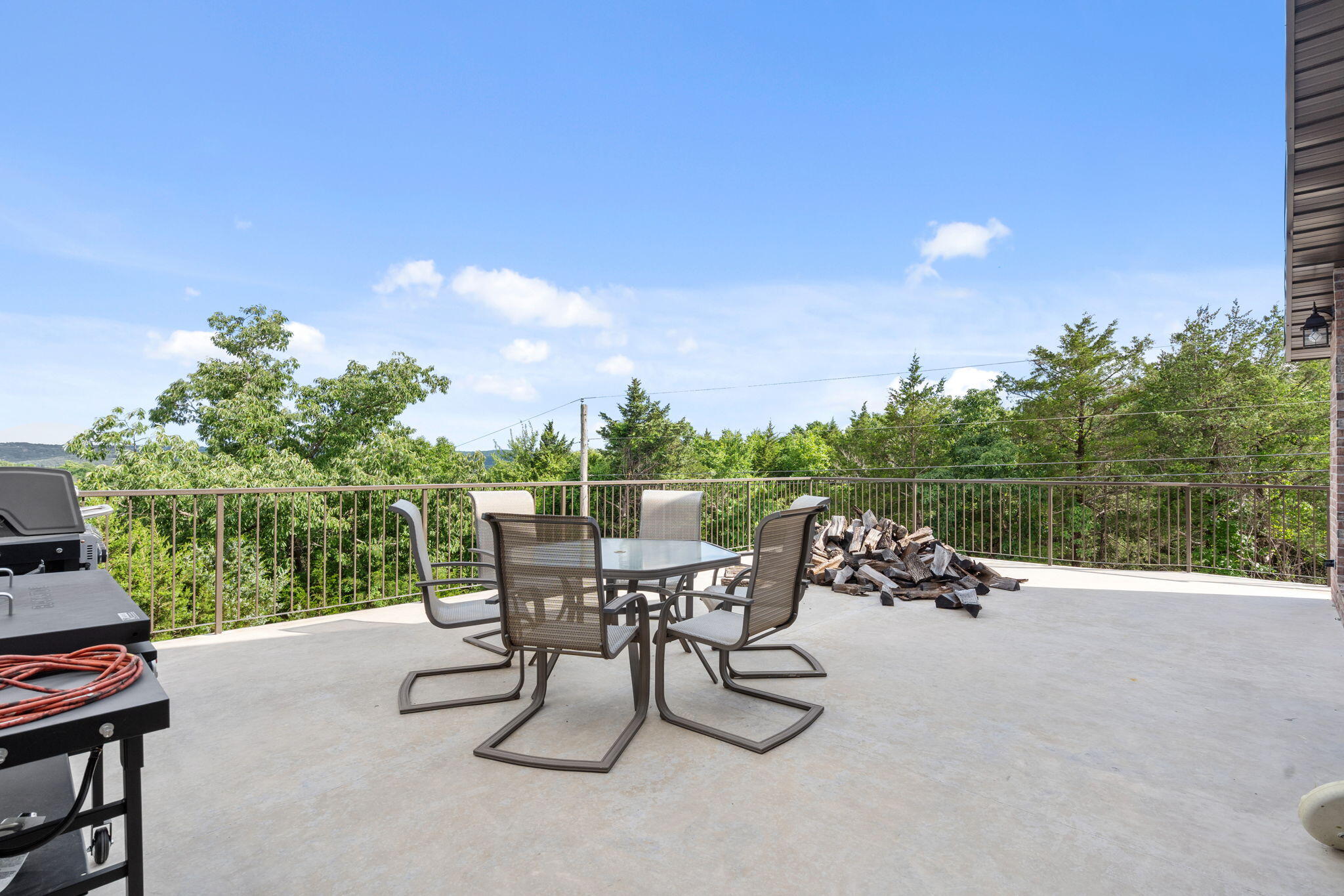 570 Indian Valley Road Property Photo 8