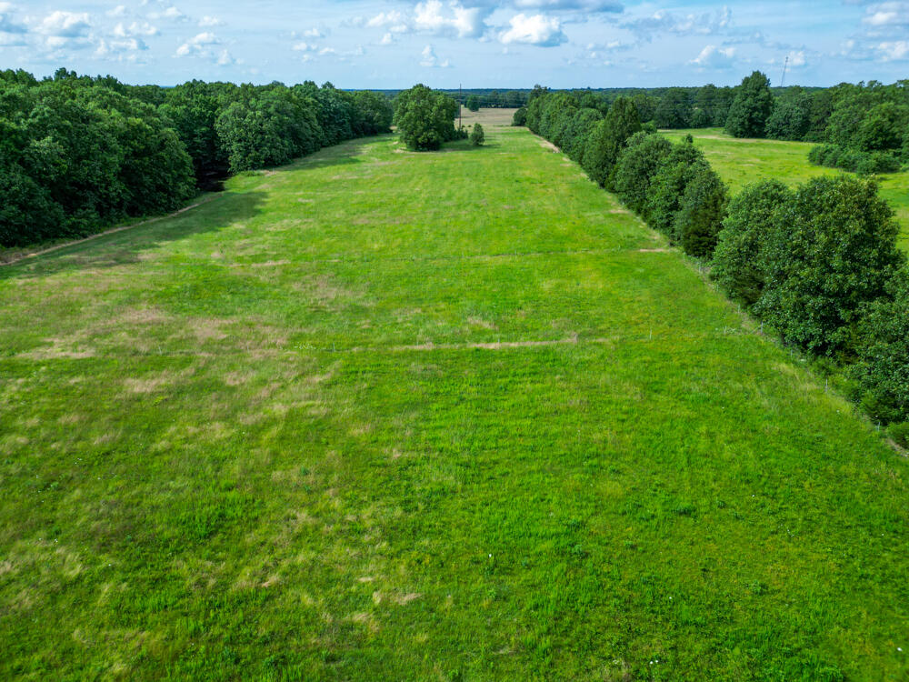 10175 Doe Run Road Property Photo 2