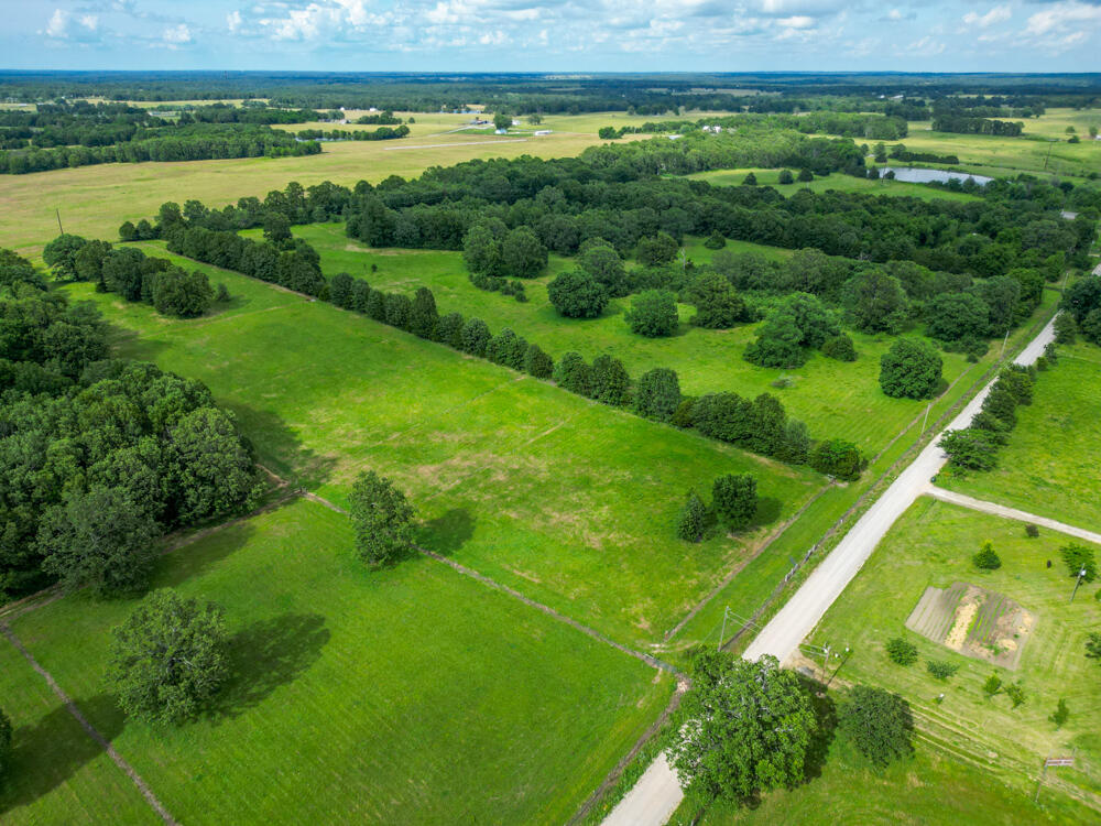 10175 Doe Run Road Property Photo 3