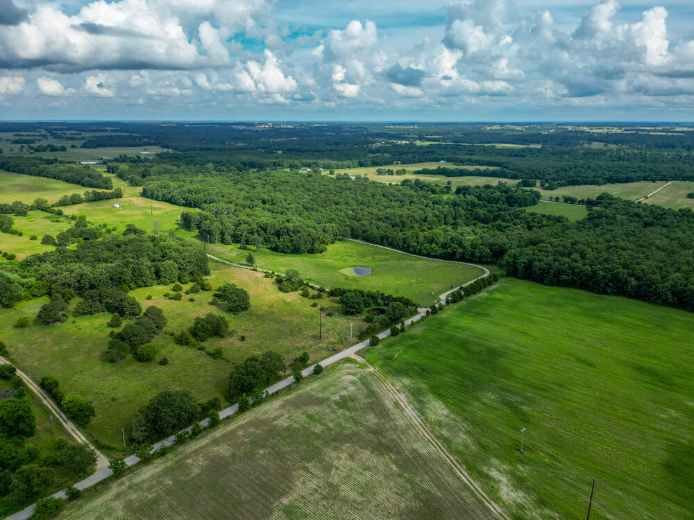 10175 Doe Run Road Property Photo 9