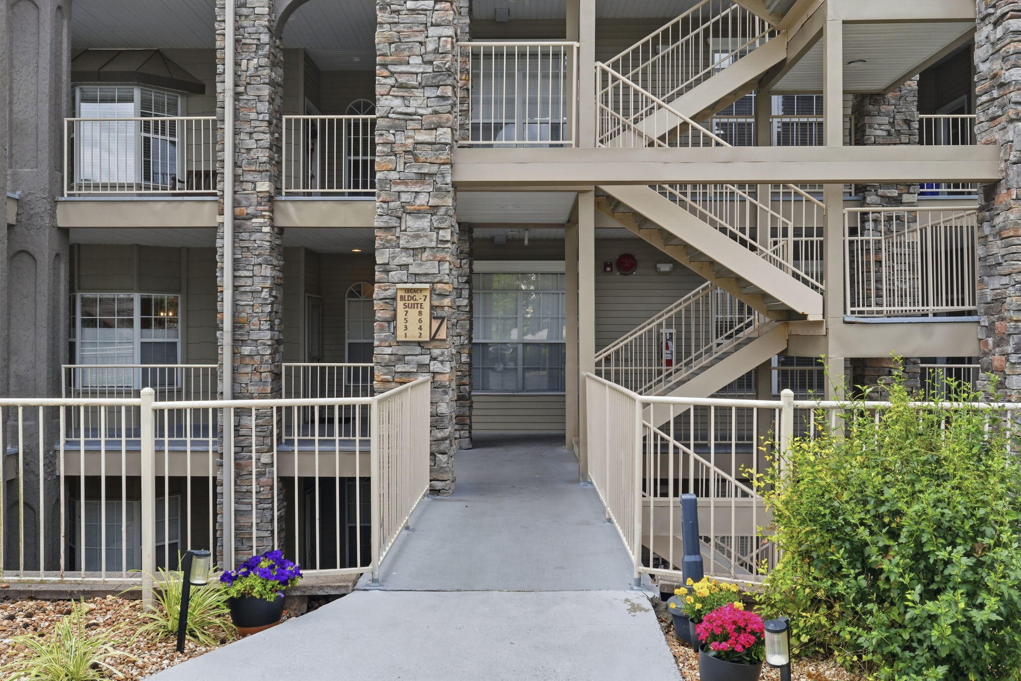 300 Glory Road 4 Property Photo 3