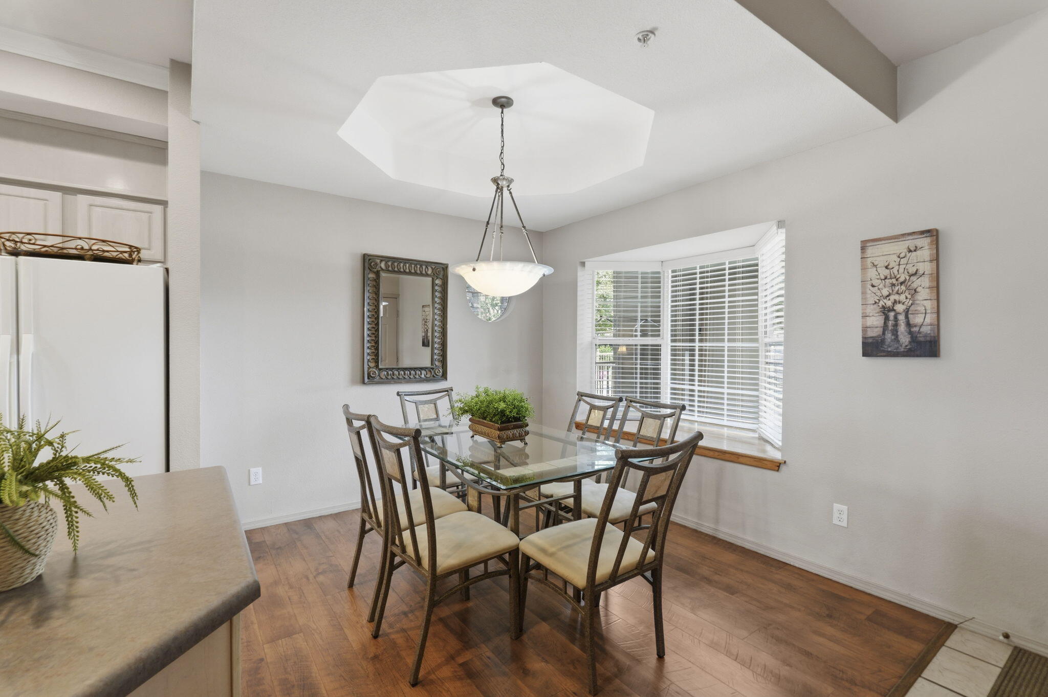 300 Glory Road 4 Property Photo 8