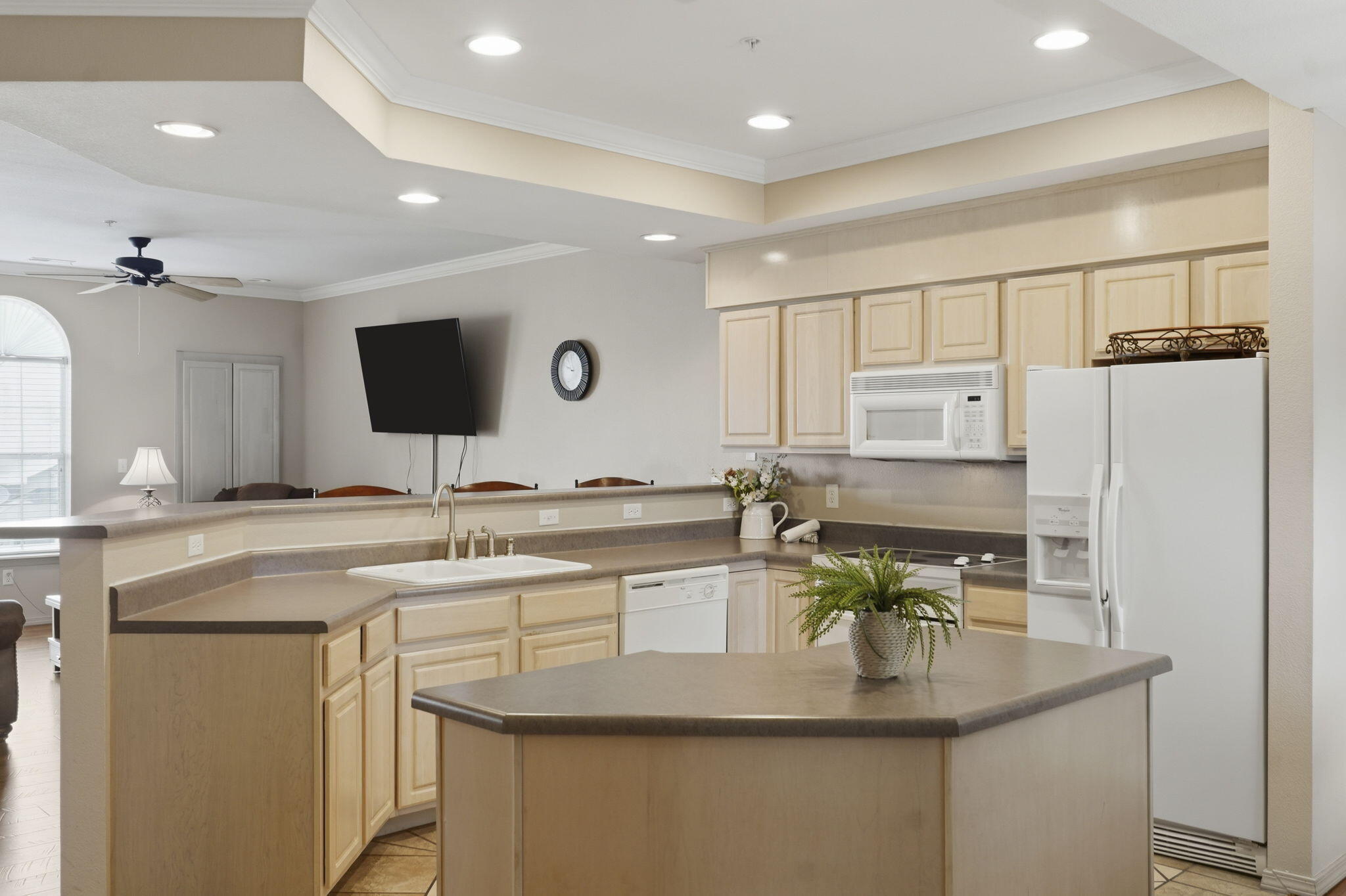 300 Glory Road 4 Property Photo 10