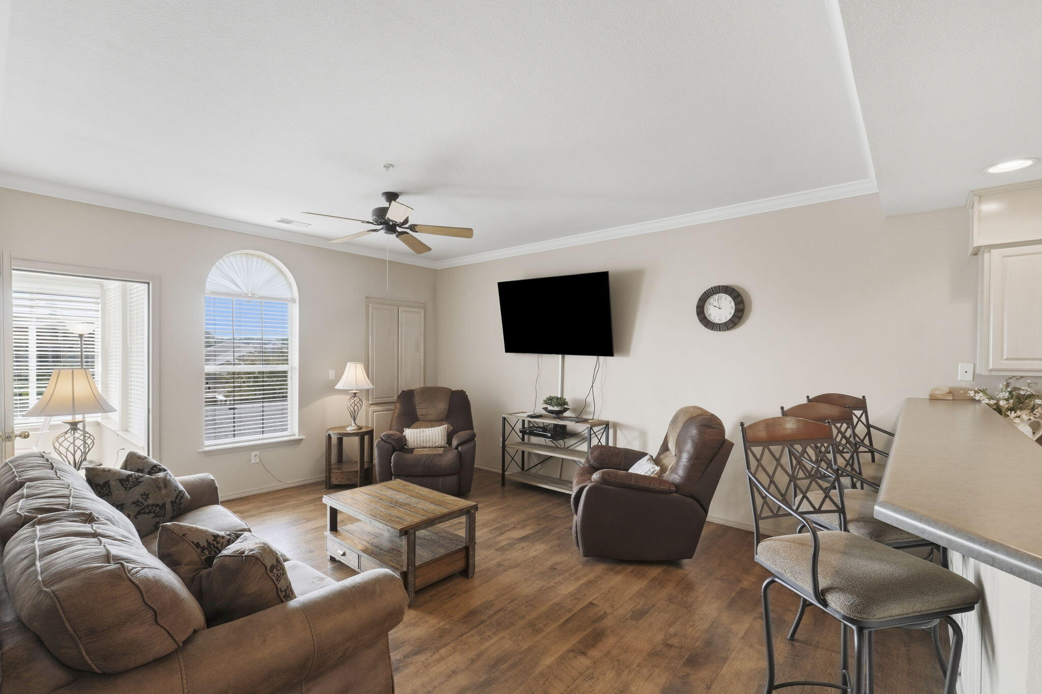 300 Glory Road 4 Property Photo 15