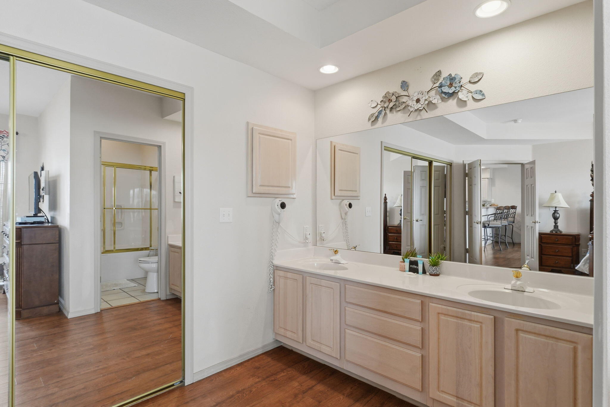 300 Glory Road 4 Property Photo 21
