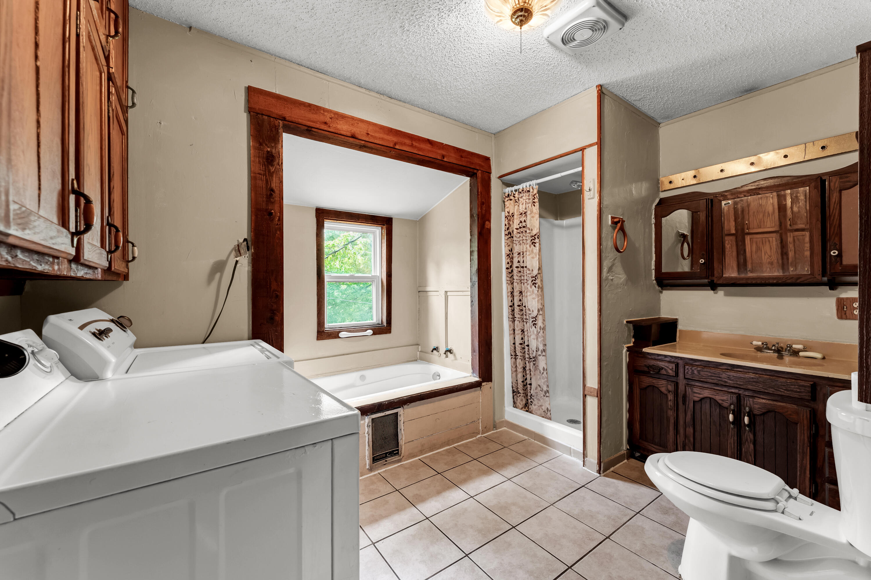 2594 State Highway F Property Photo 11