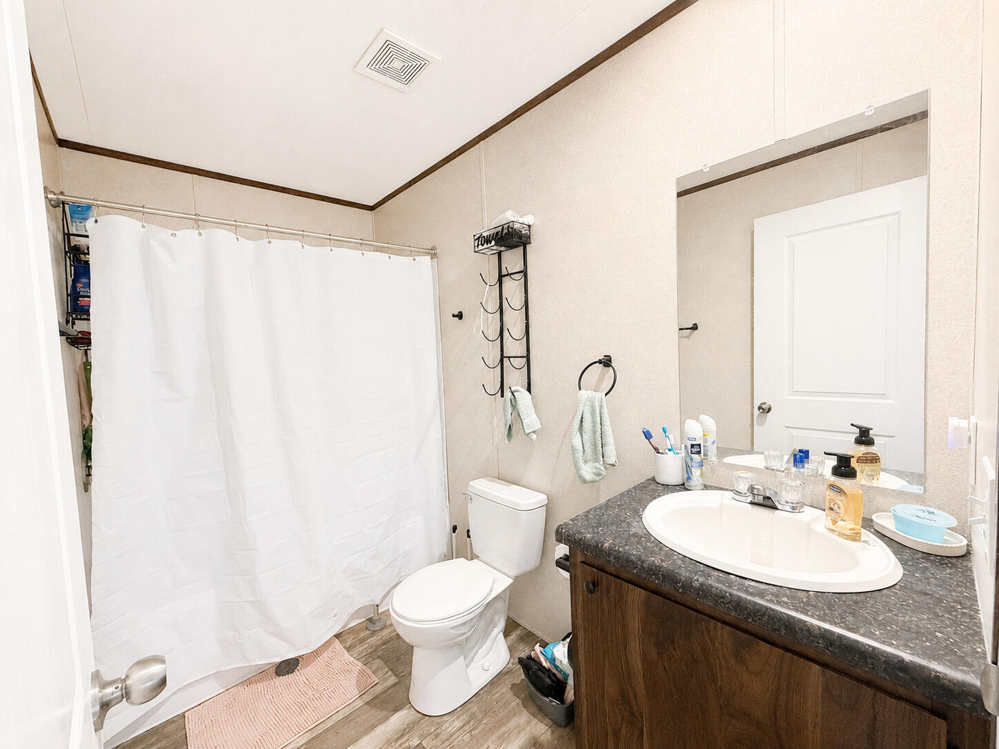 723 Industrial Park Drive Property Photo 16