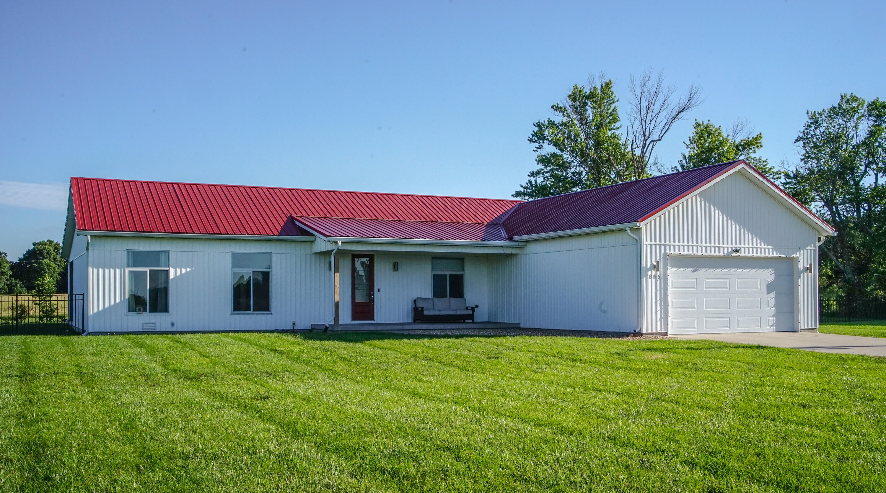 866 State Highway Dd Property Photo 2
