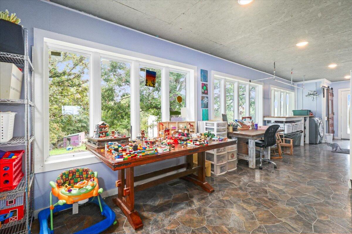5025 M Highway Property Photo 8