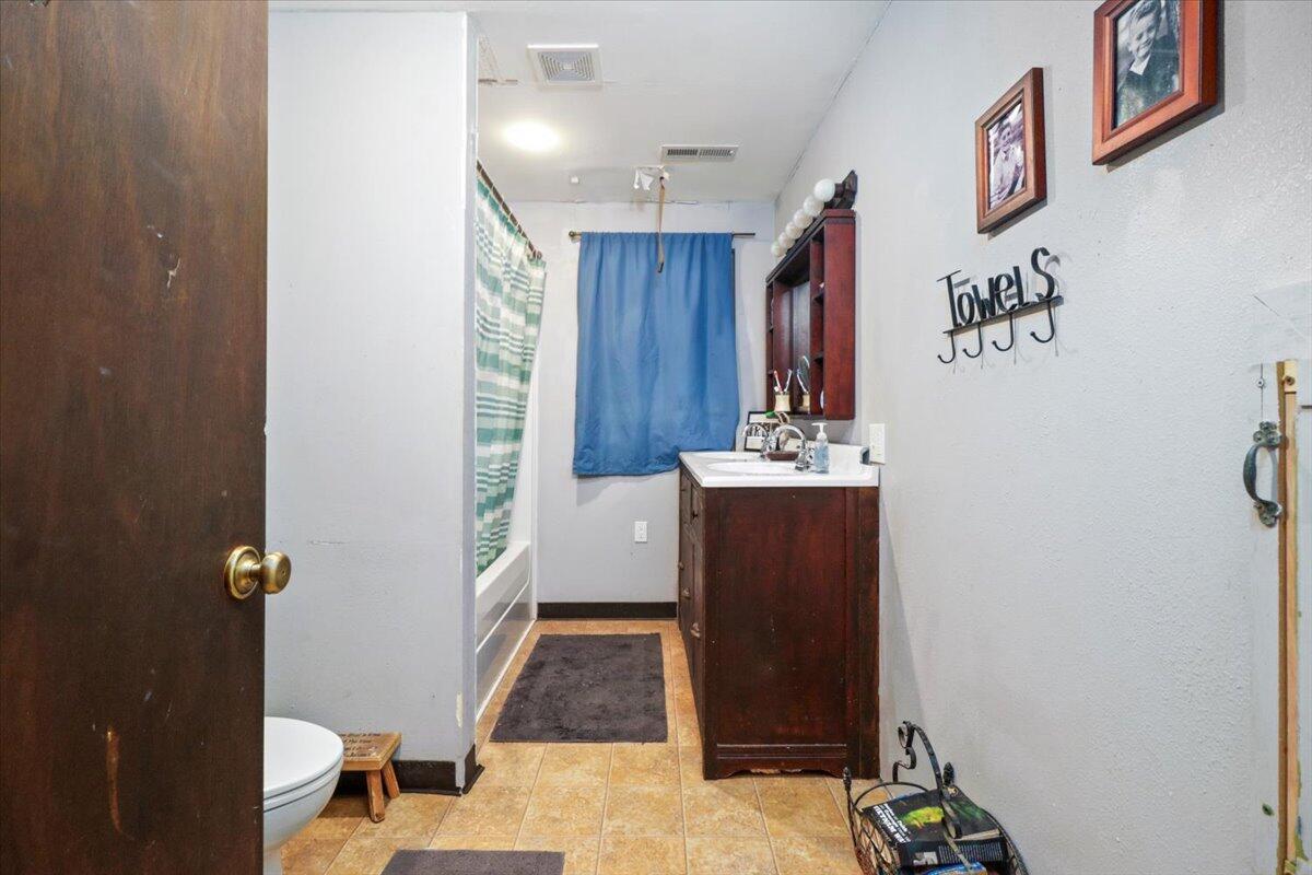 5025 M Highway Property Photo 26