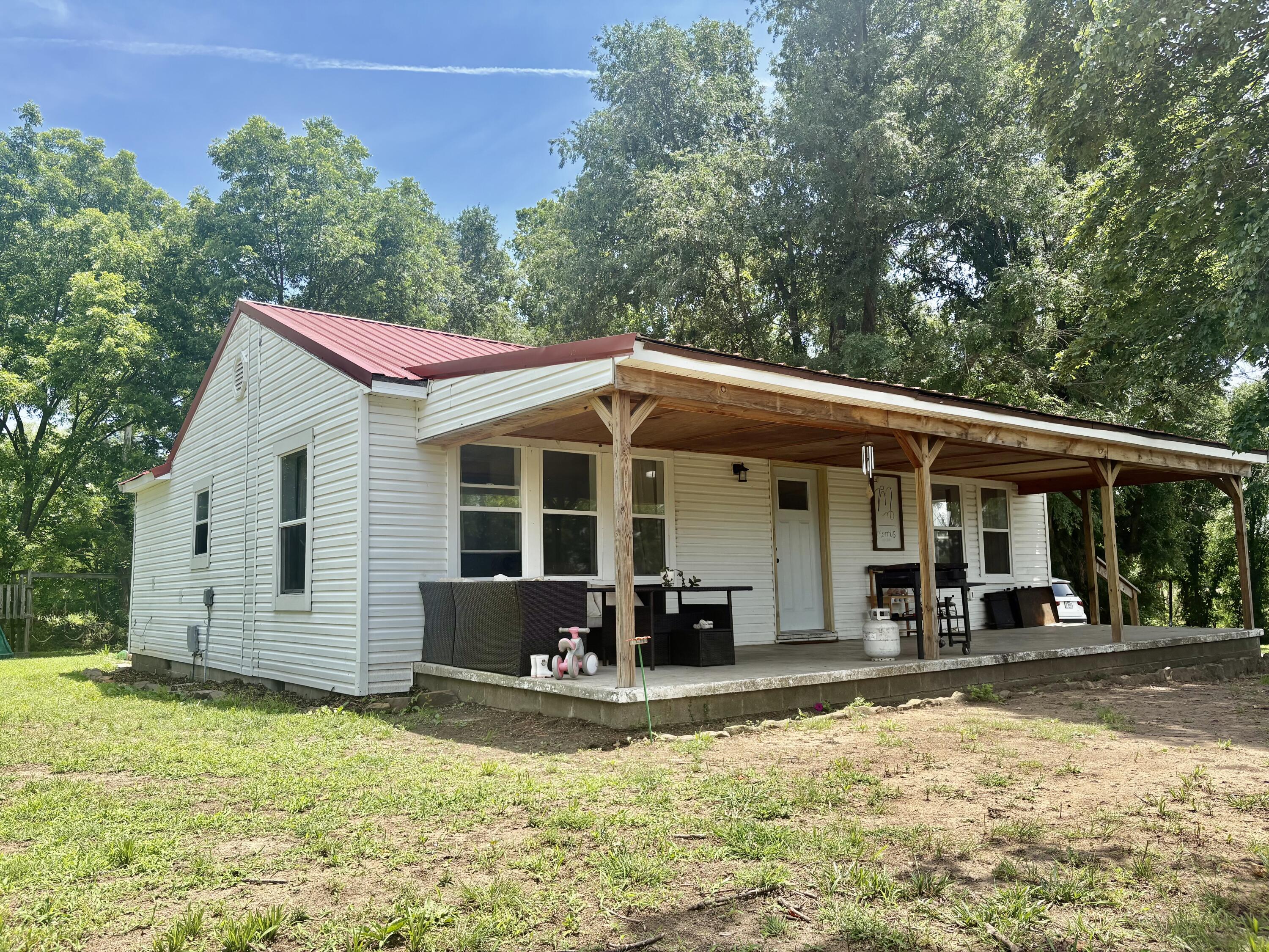 850 Highway M Property Photo 1