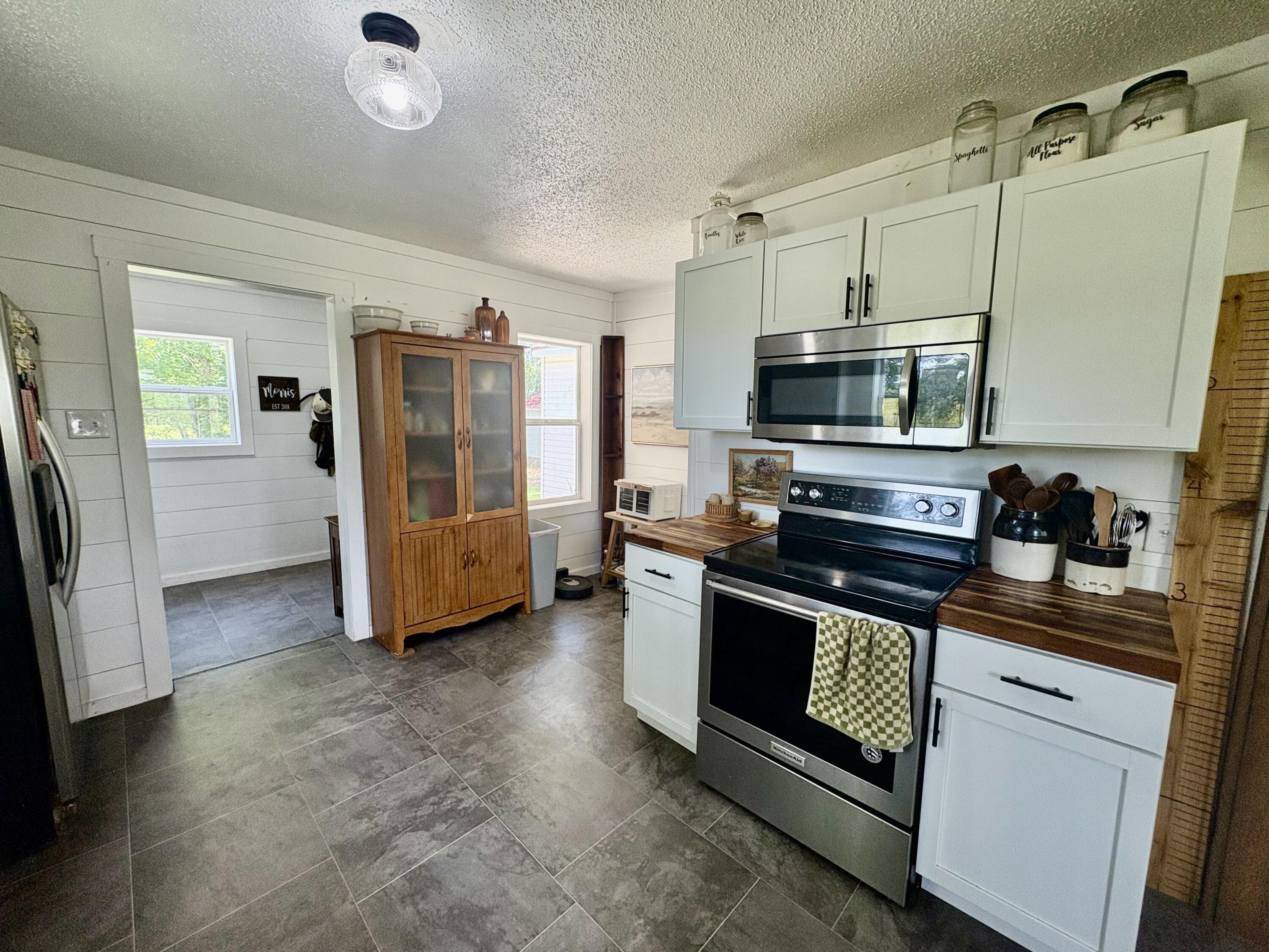 850 Highway M Property Photo 14