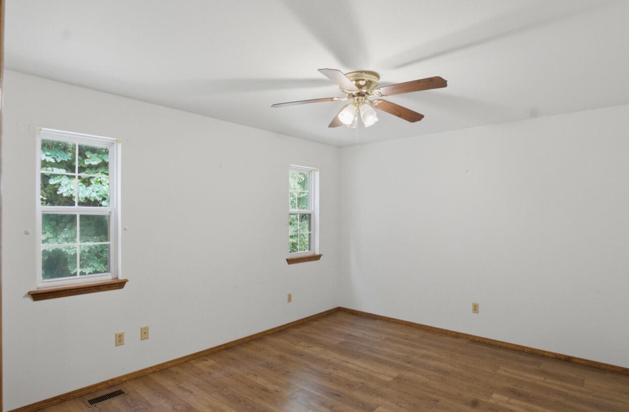 101 Bear Lane Property Photo 9