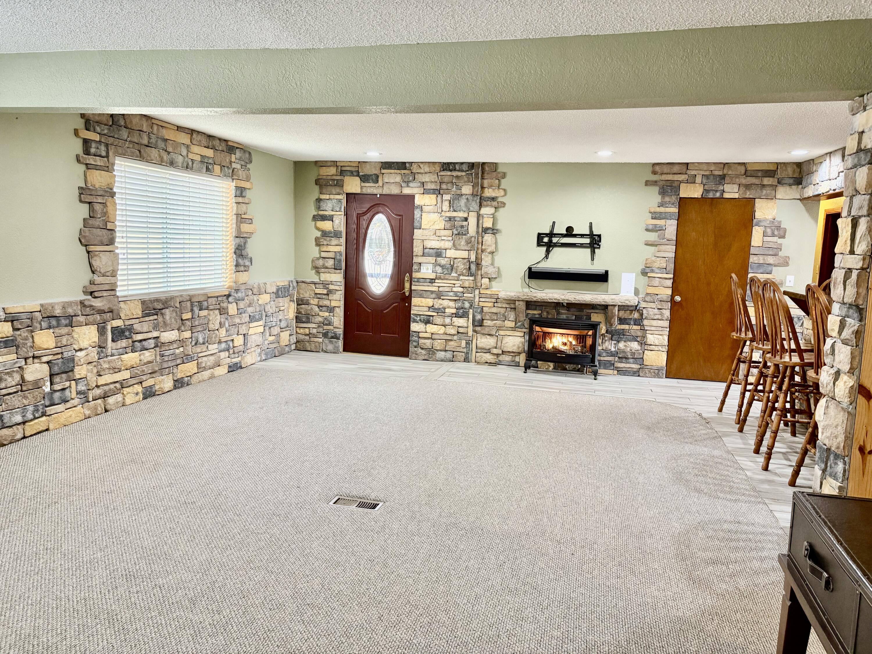 203 Wynes Circle Property Photo 10