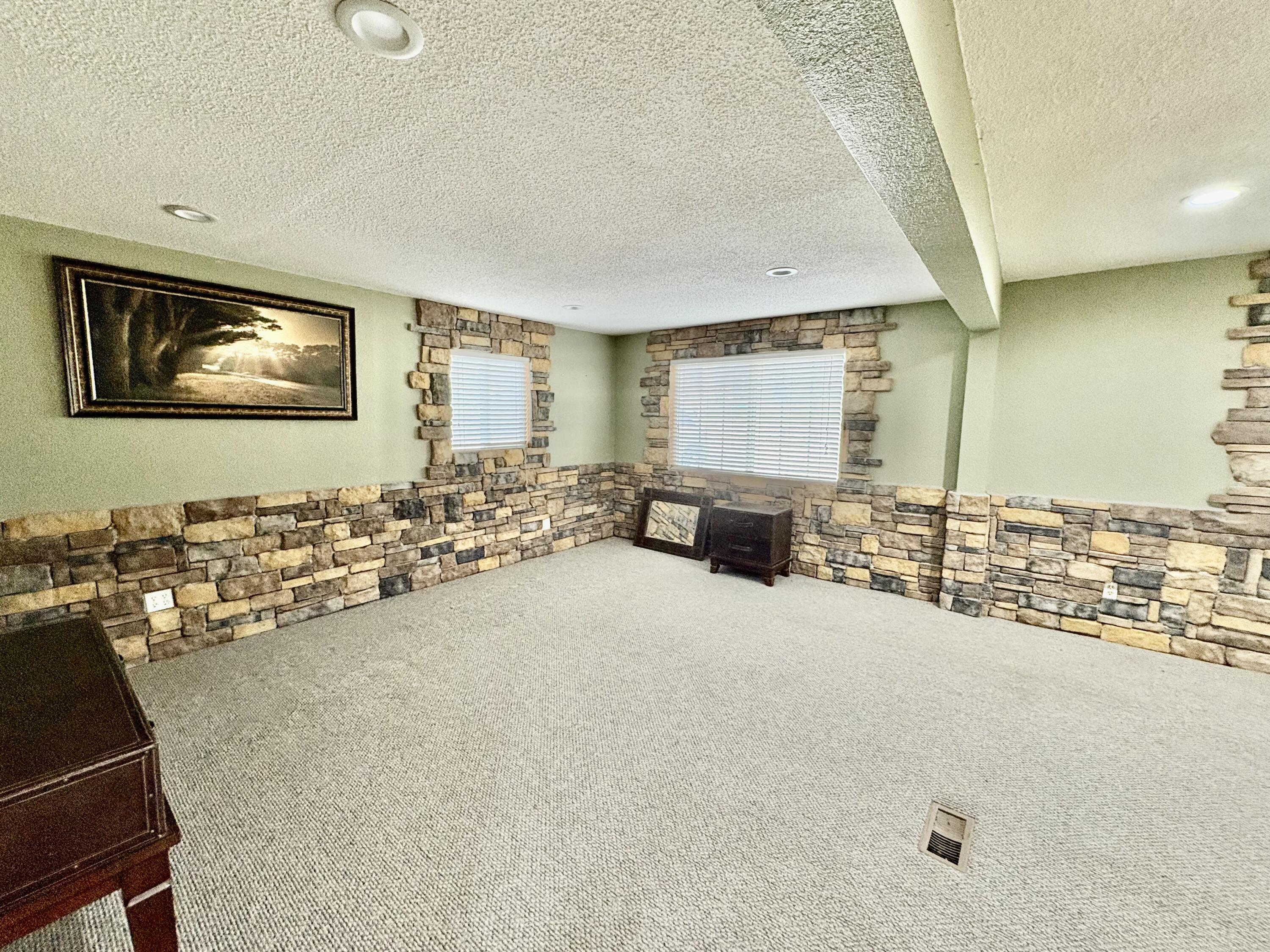 203 Wynes Circle Property Photo 12