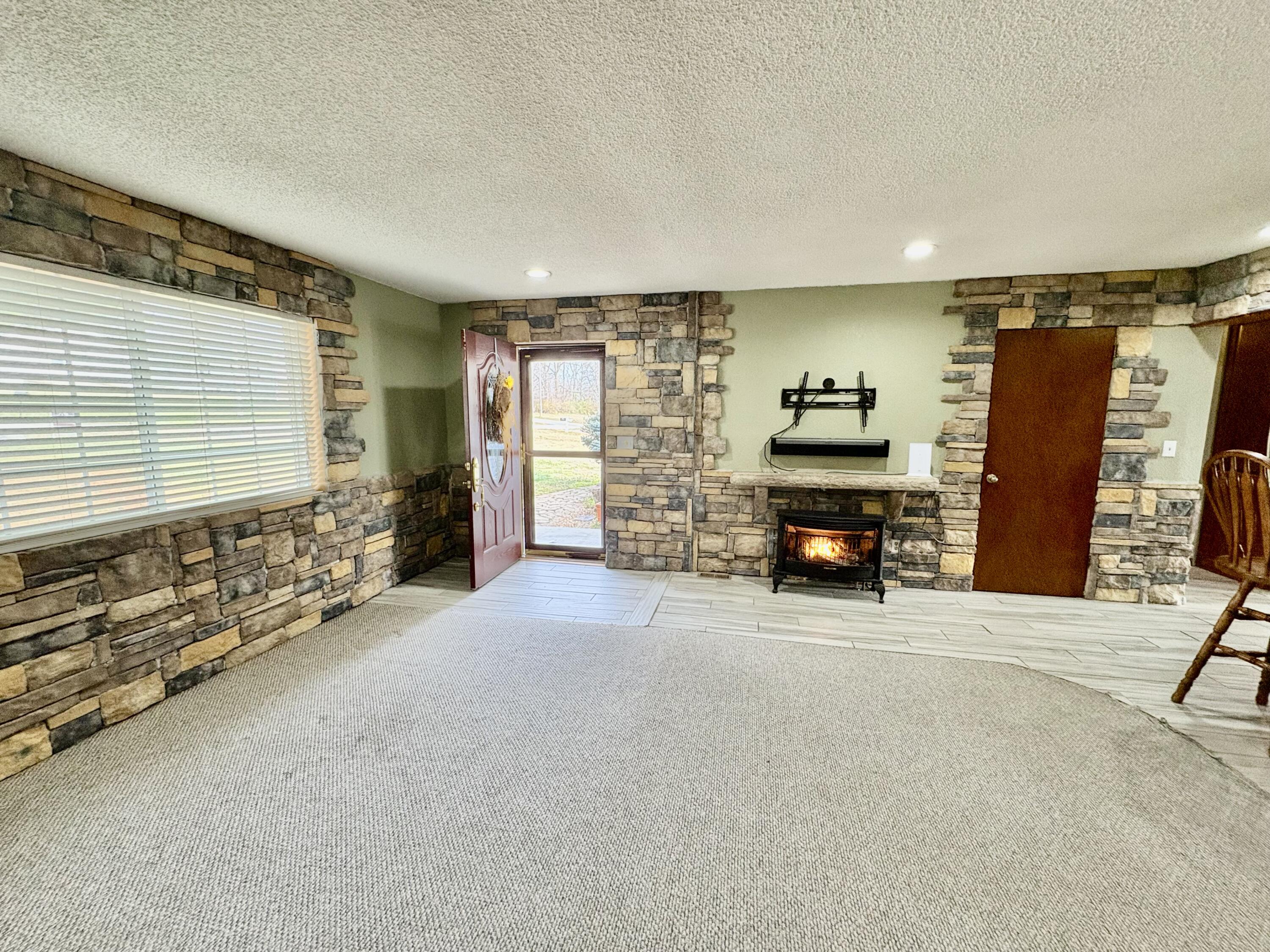 203 Wynes Circle Property Photo 14