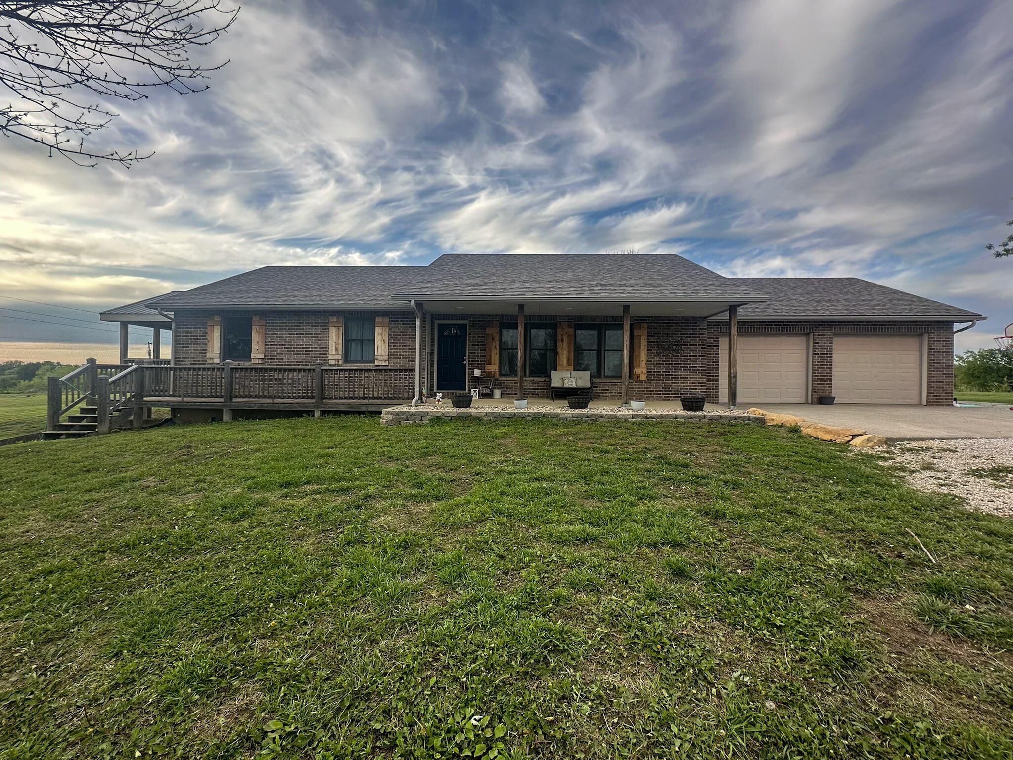 783 Northwest 43p Road Property Photo 1
