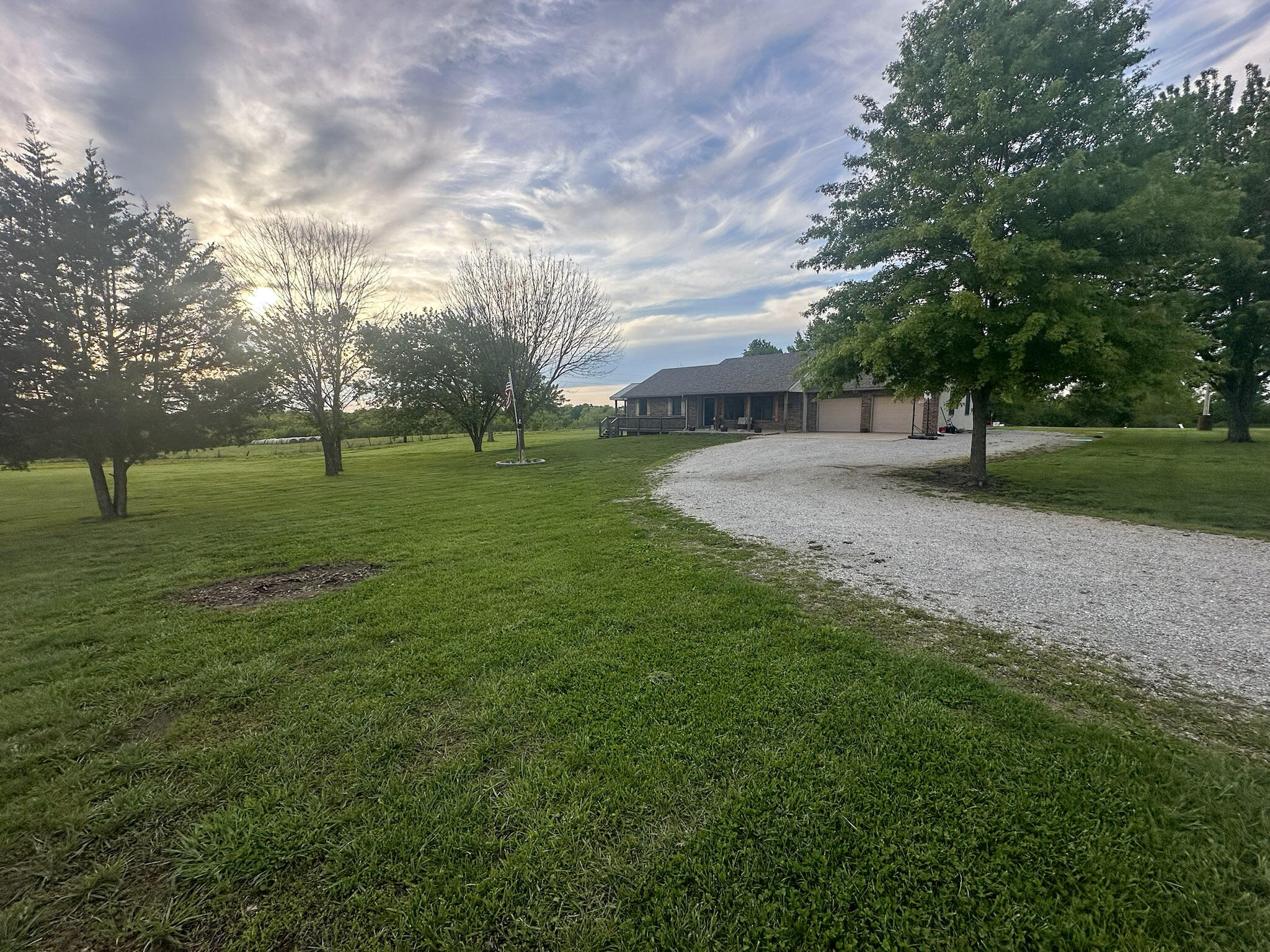 783 Northwest 43p Road Property Photo 4