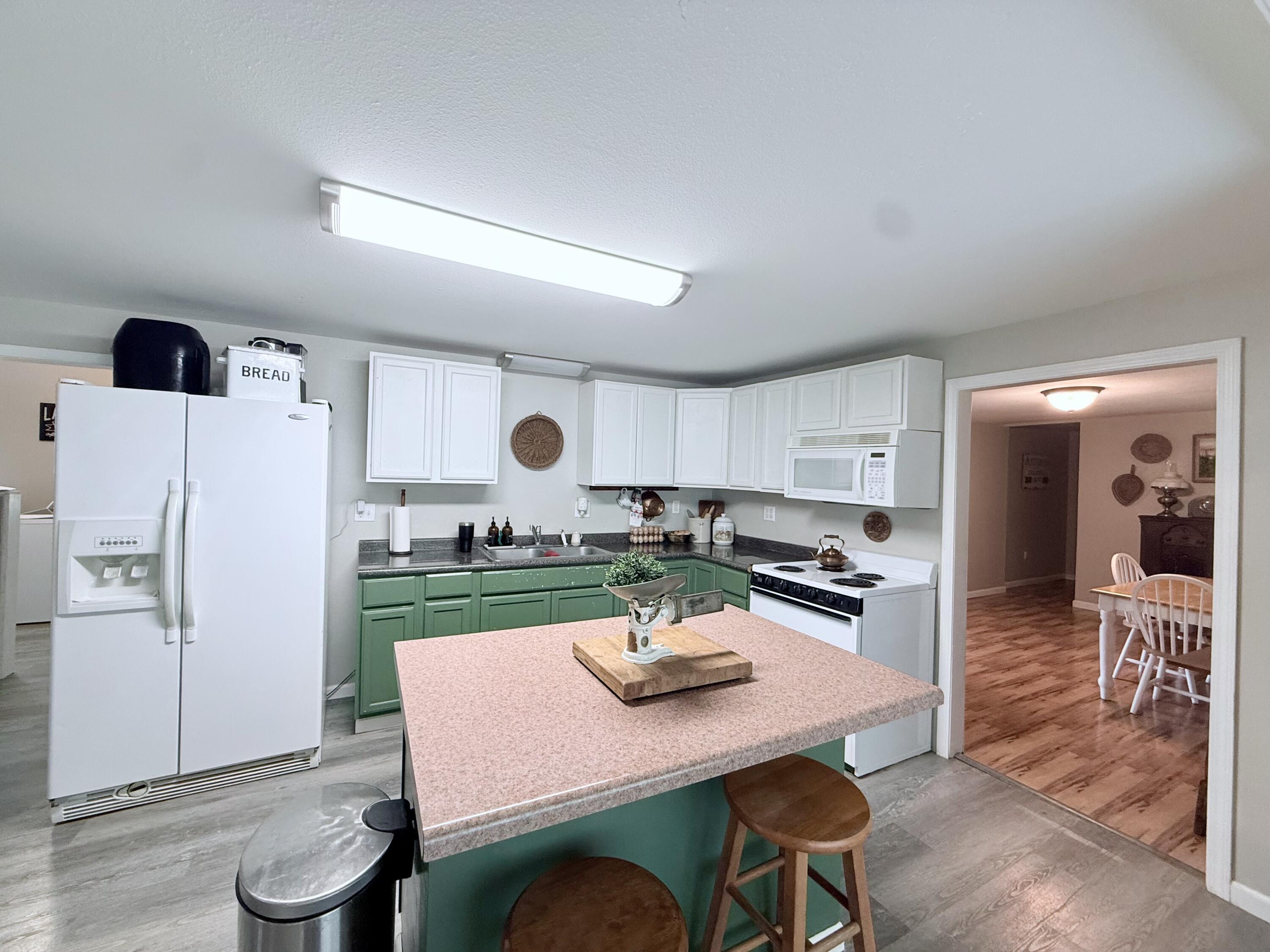 15302 Bucyrus Drive Property Photo 14
